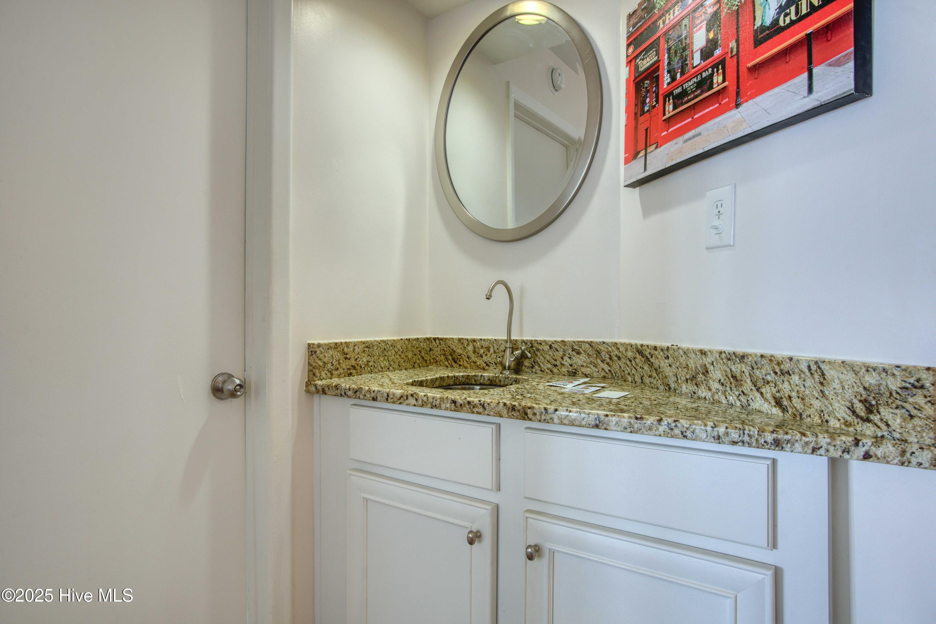 2000 New River Inlet Road, 3510