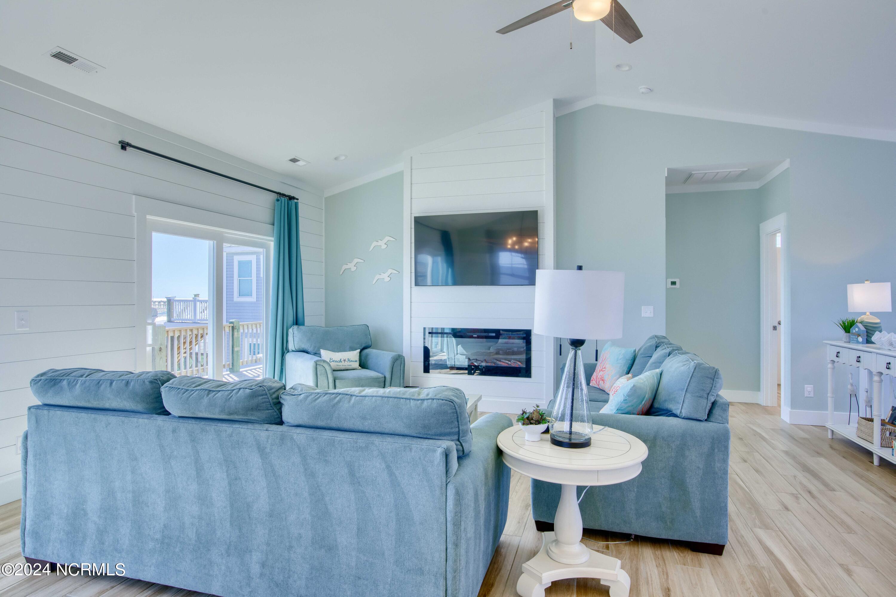 1016 New River Inlet Road