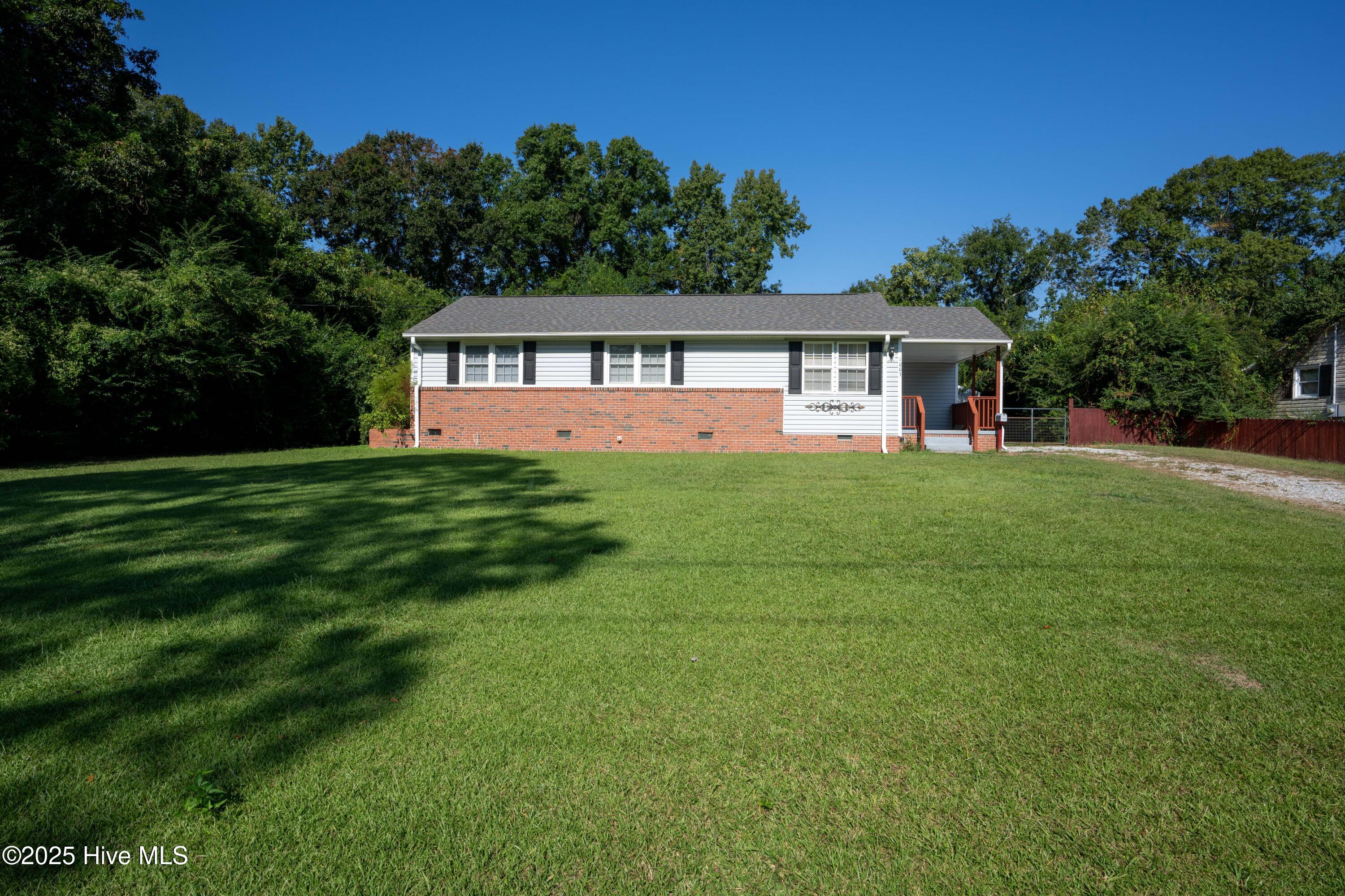 1003 River Street