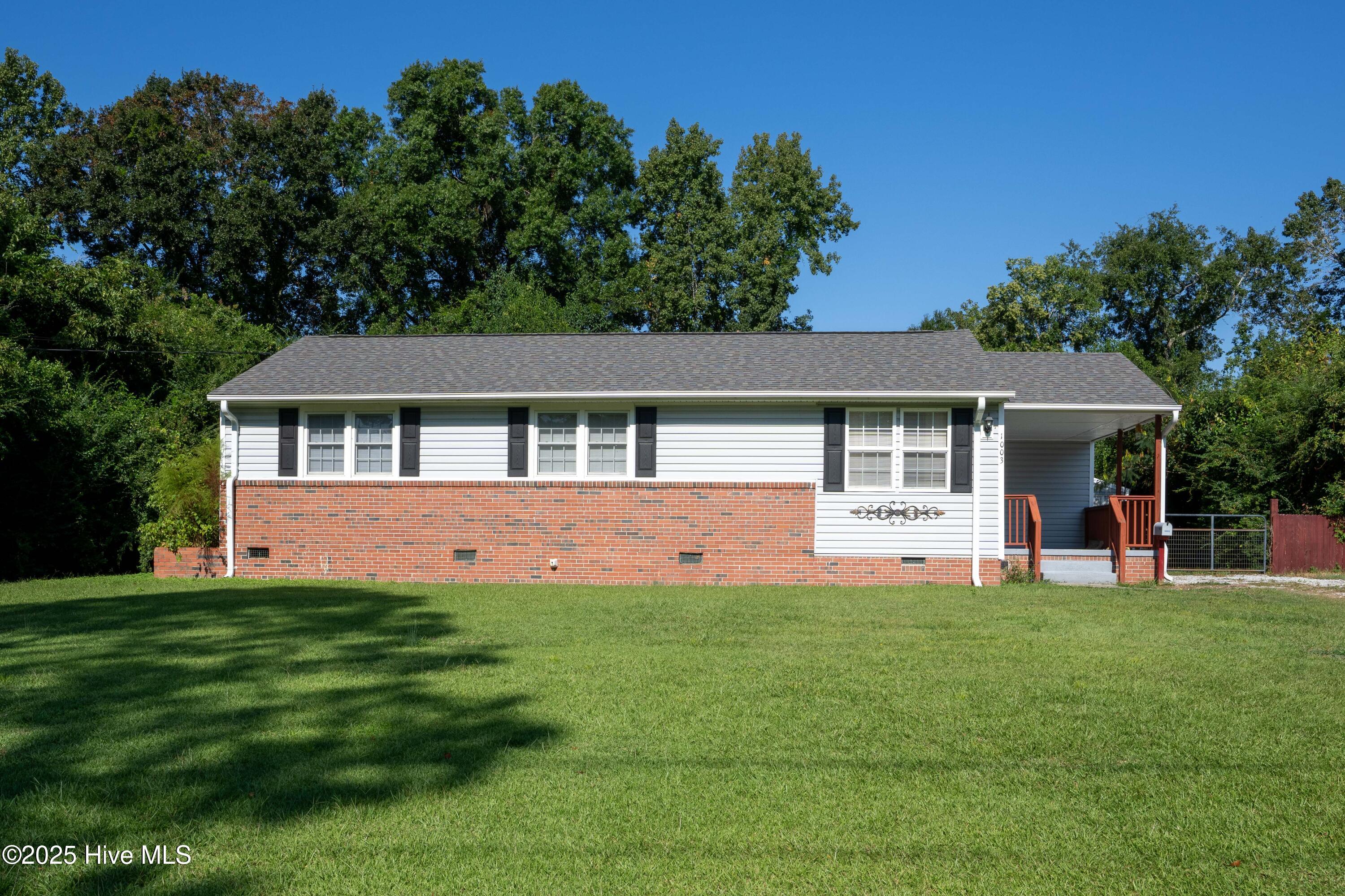 1003 River Street