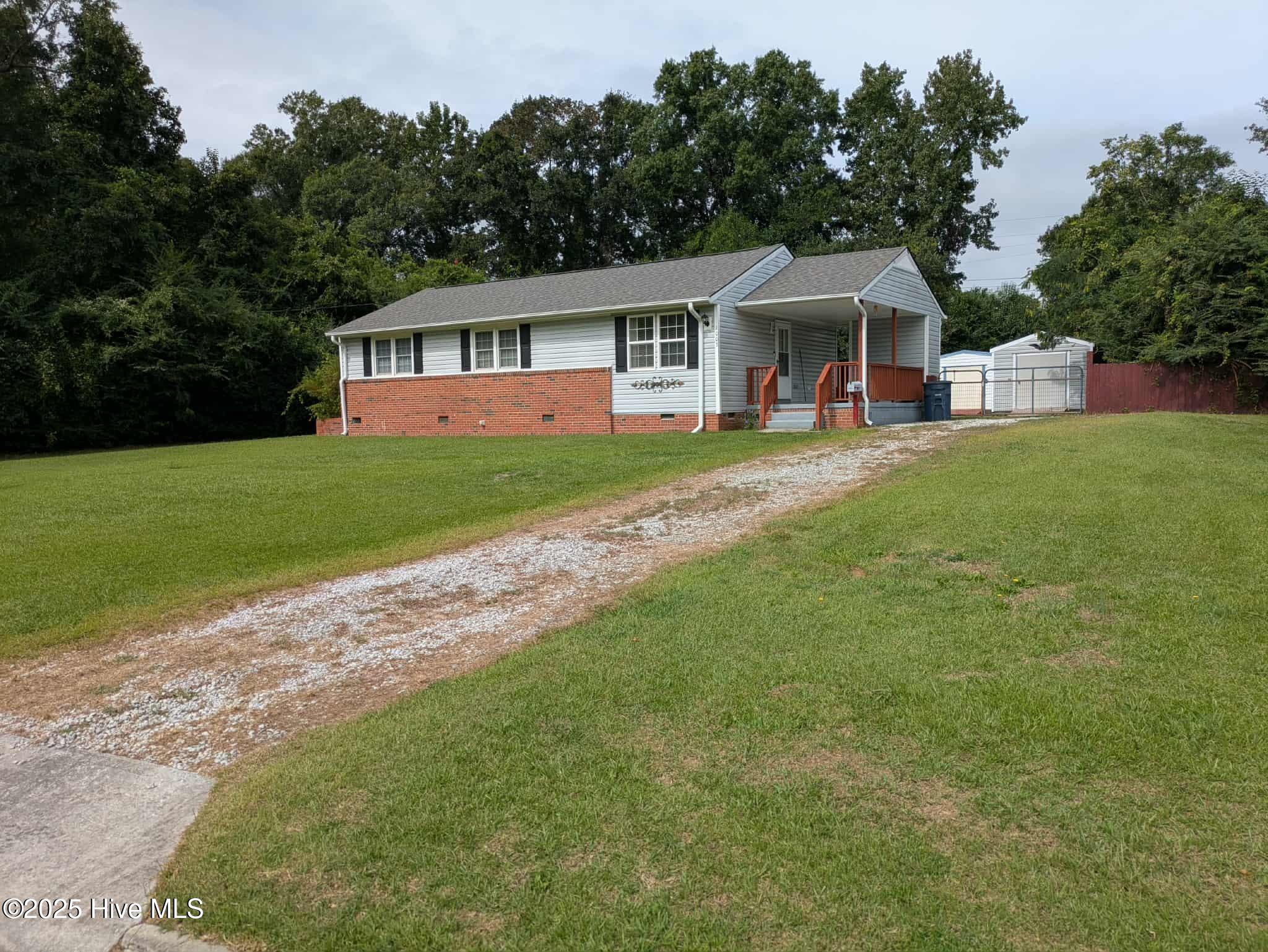 1003 River Street