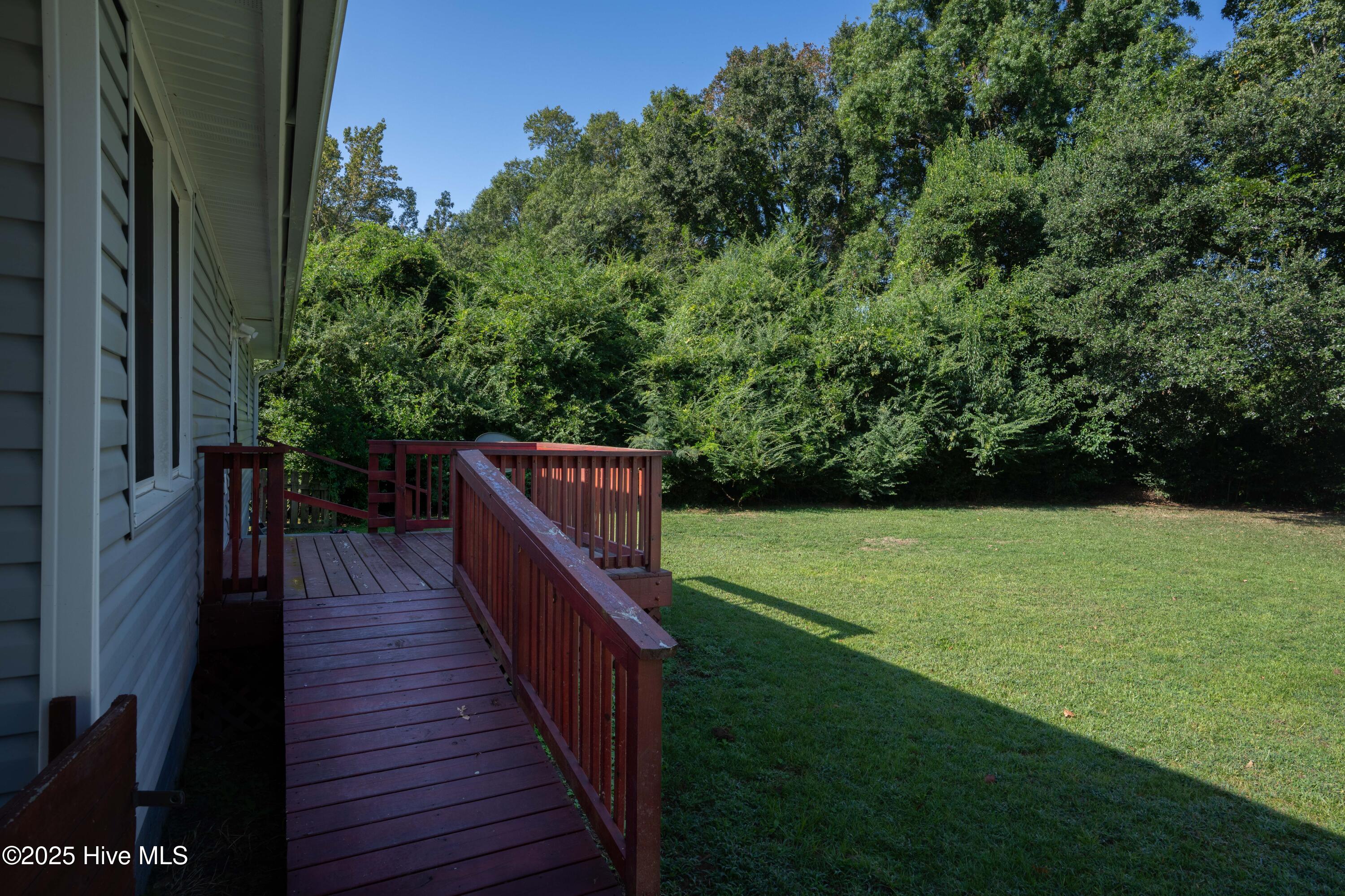 1003 River Street