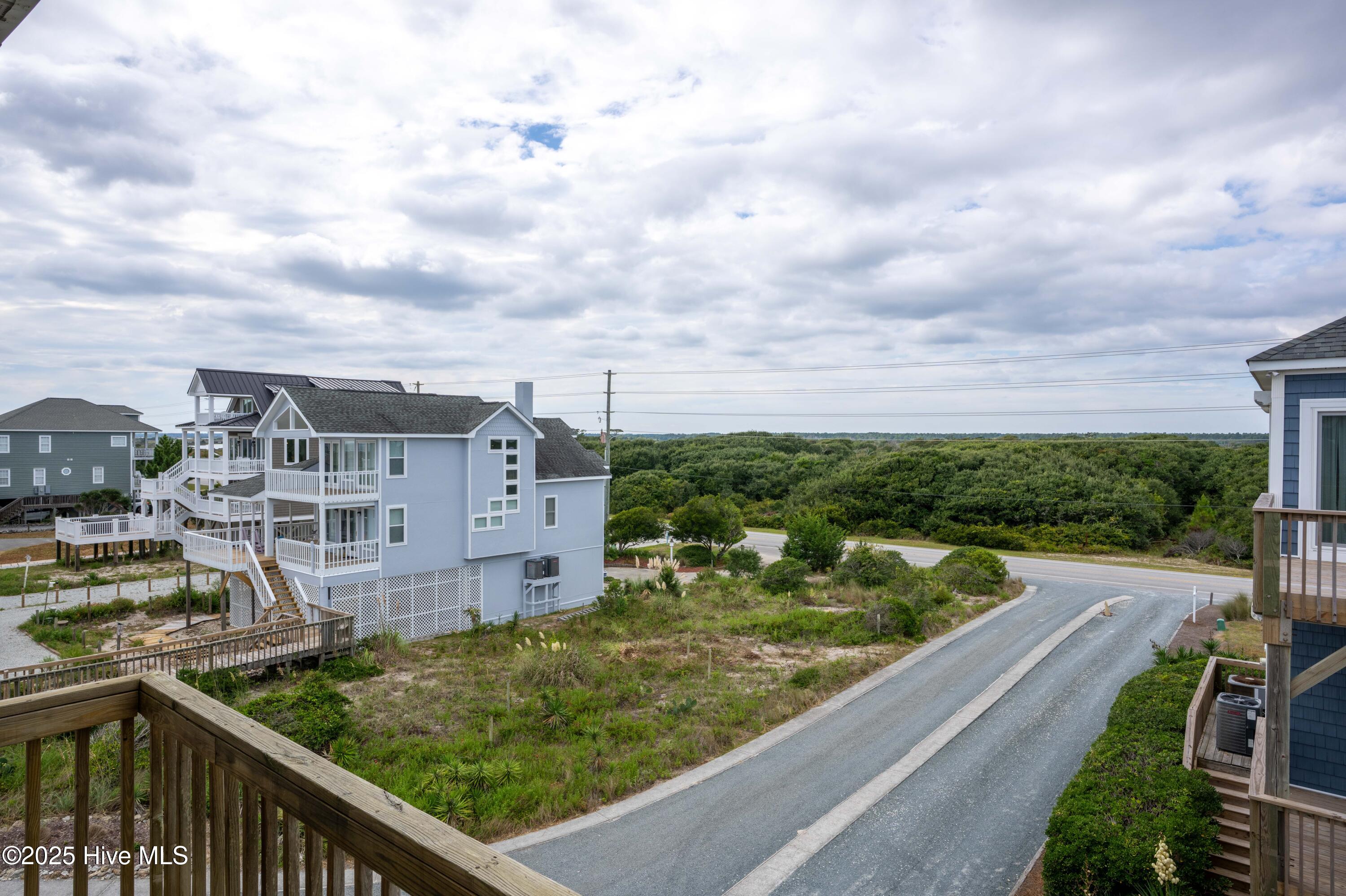 4414 Island Drive