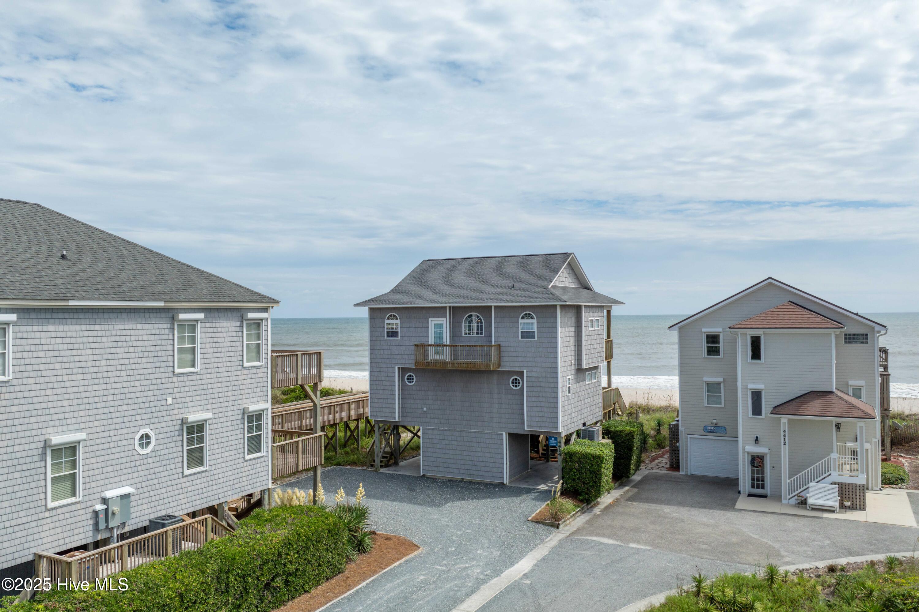 4414 Island Drive