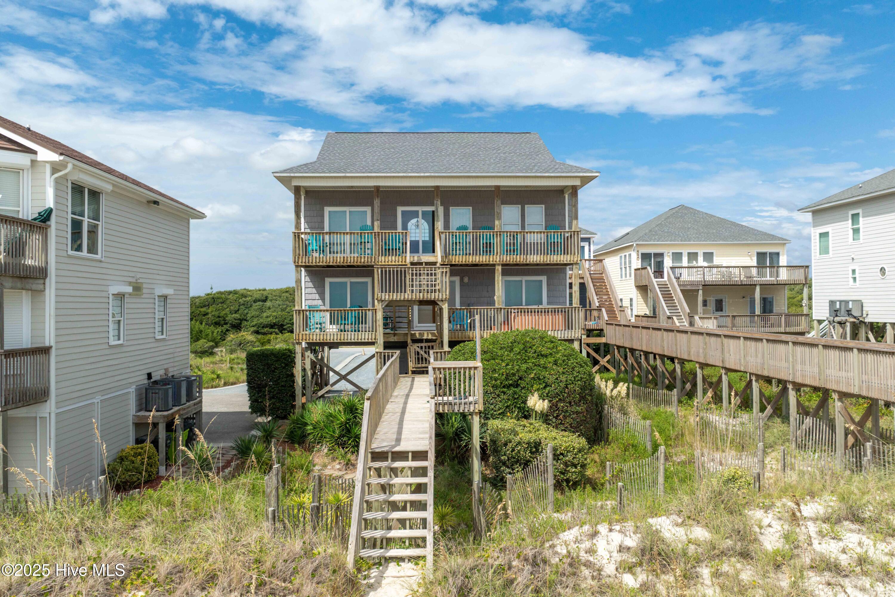 4414 Island Drive