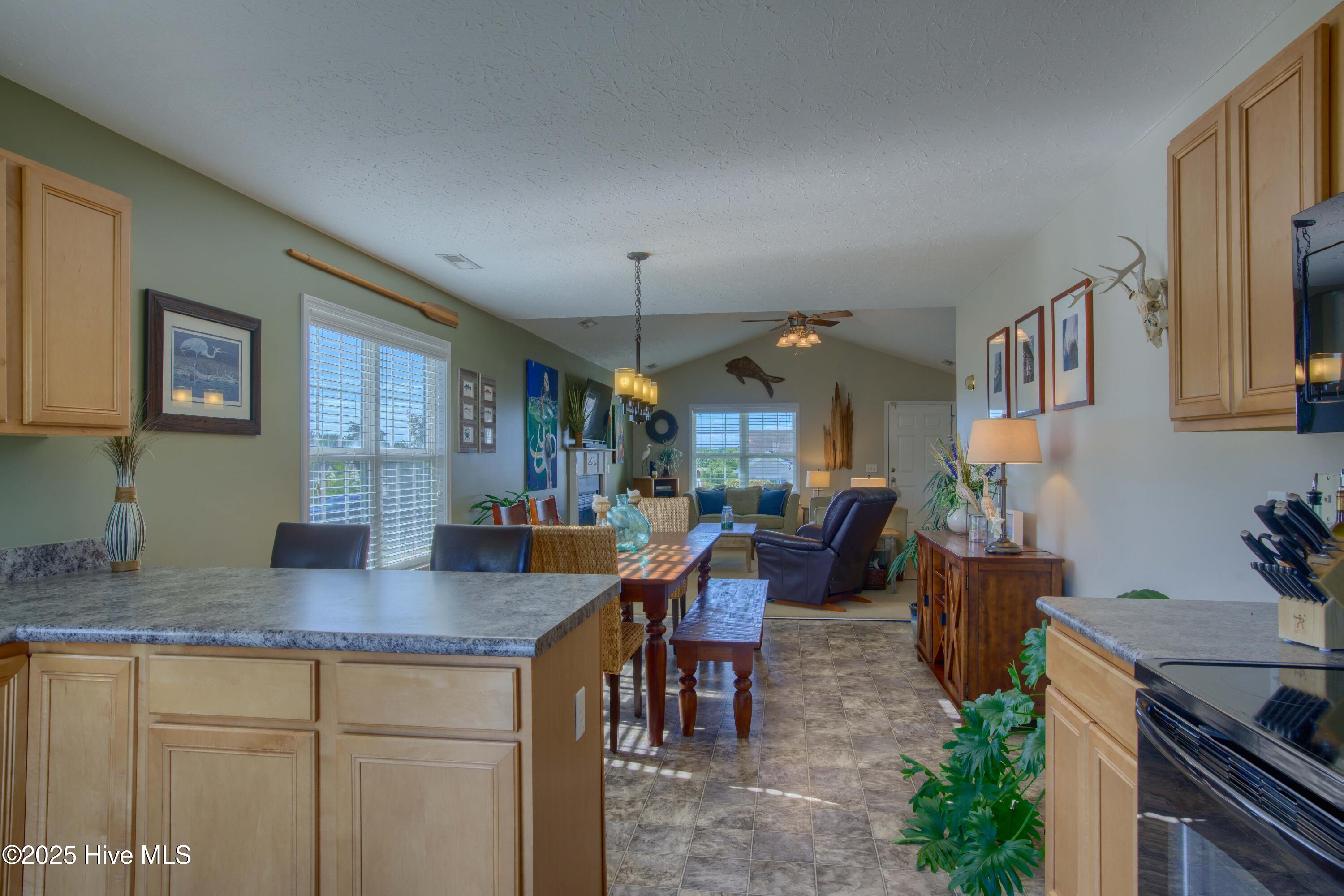 333 Rose Bud Lane