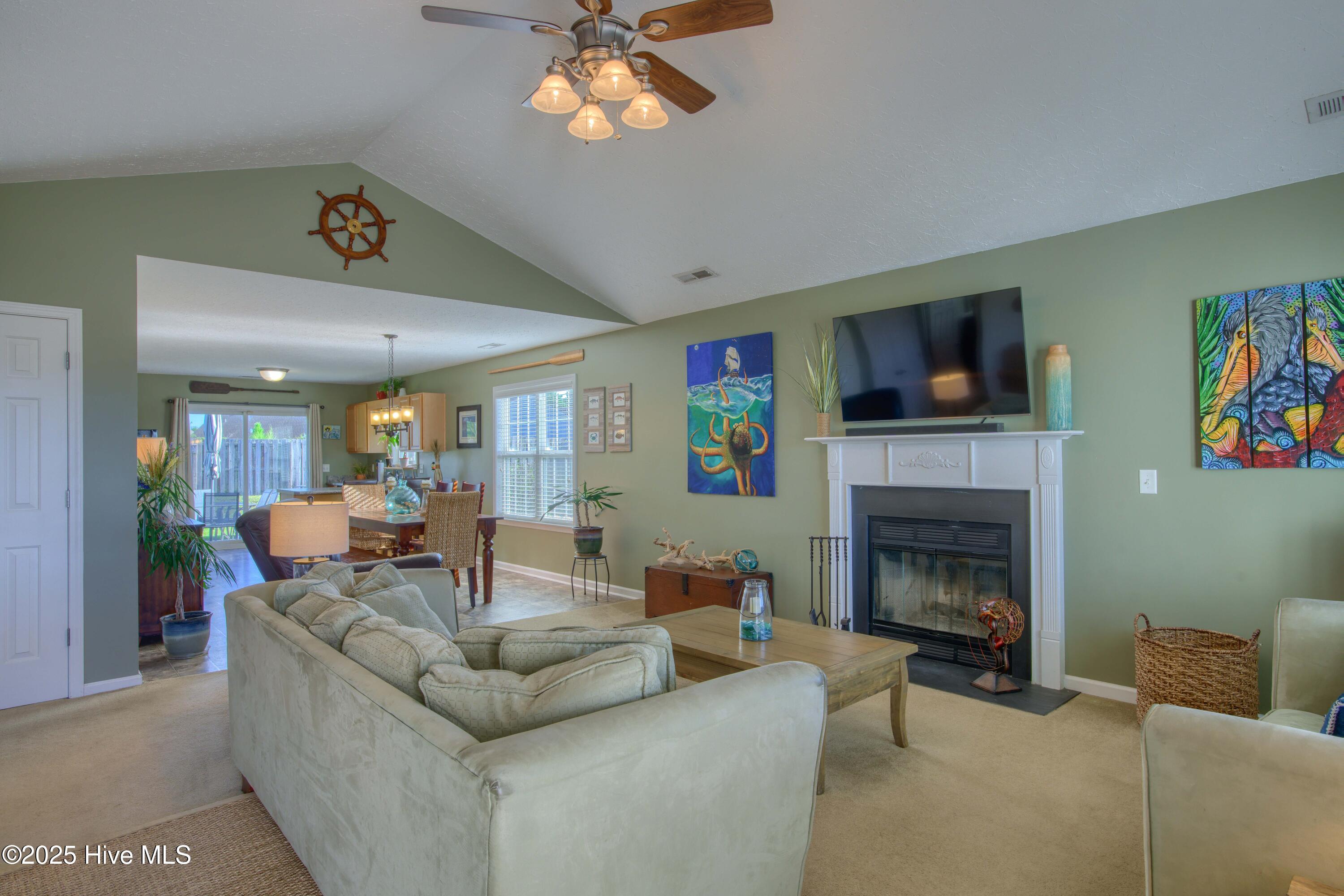 333 Rose Bud Lane