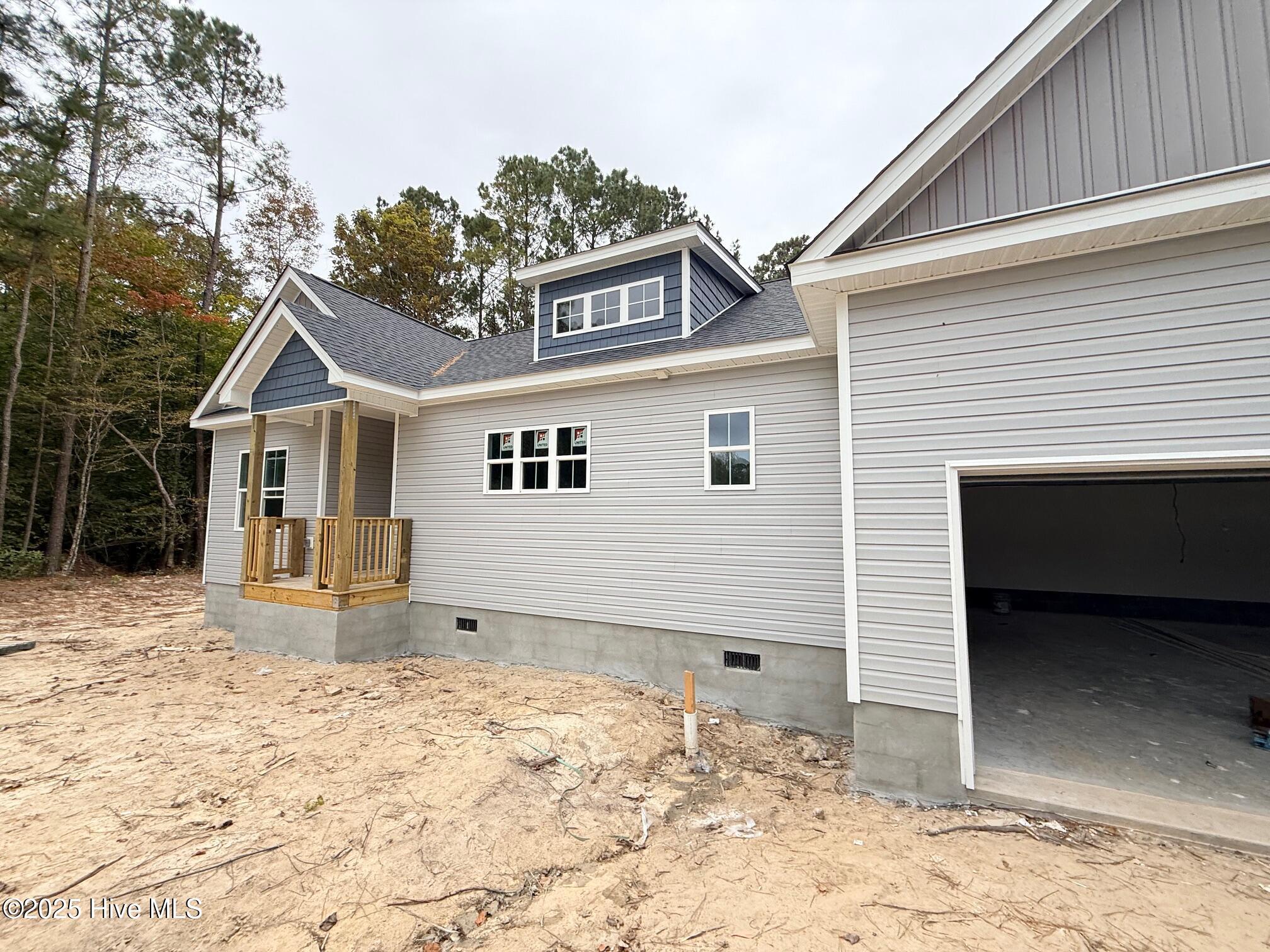 128 Navy Blue Drive