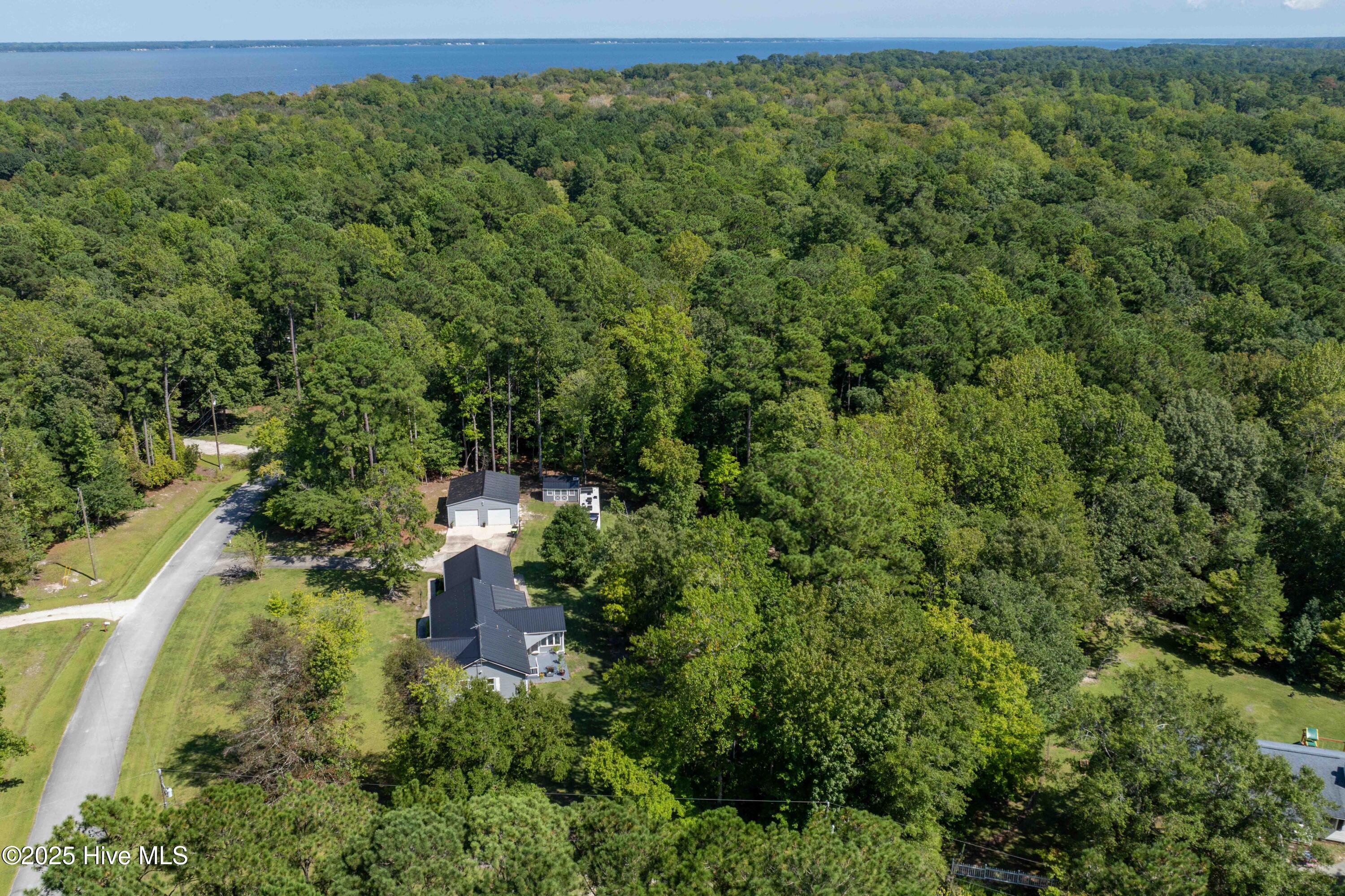 102 Ridgewood Trail