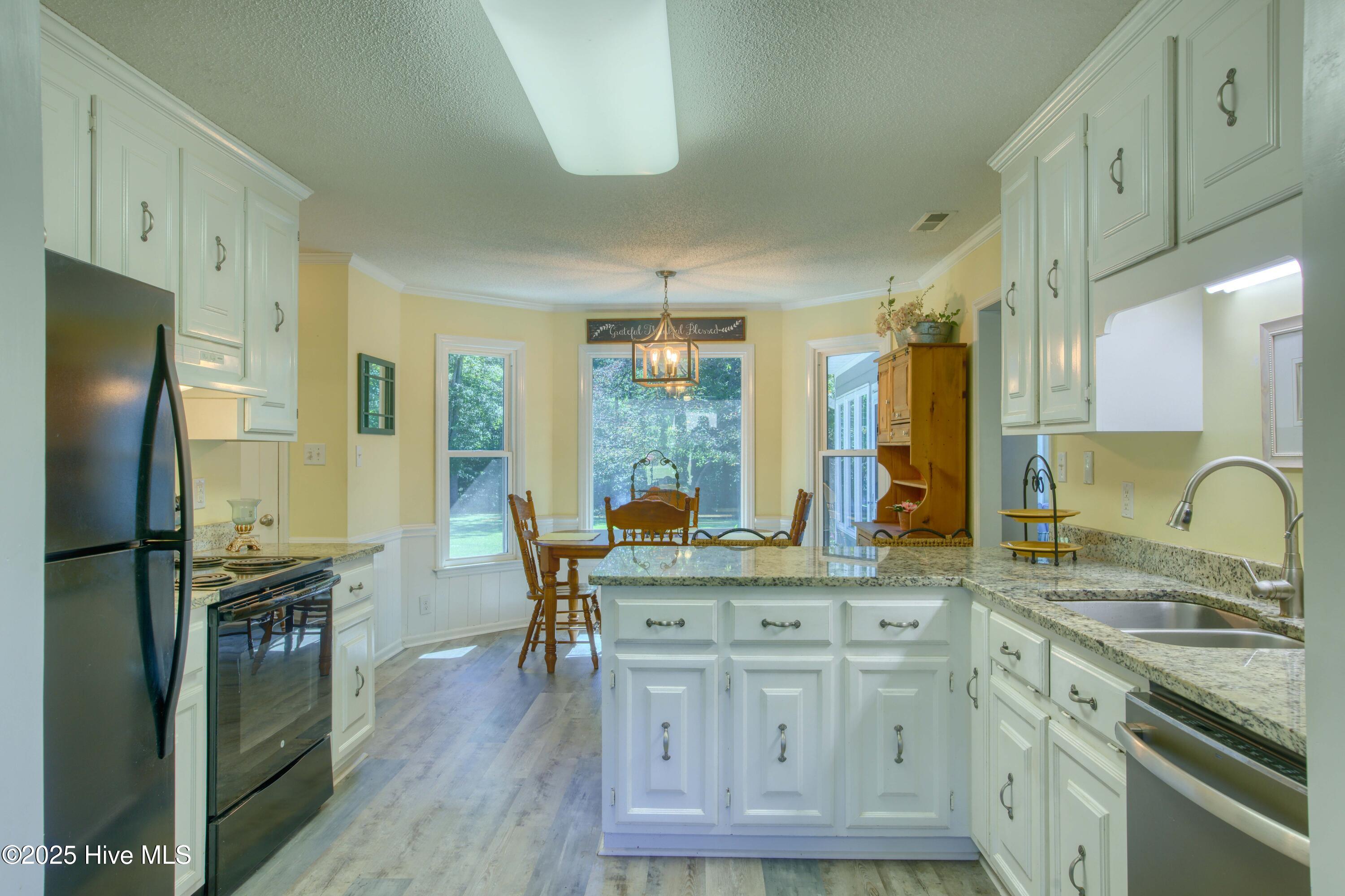 102 Ridgewood Trail