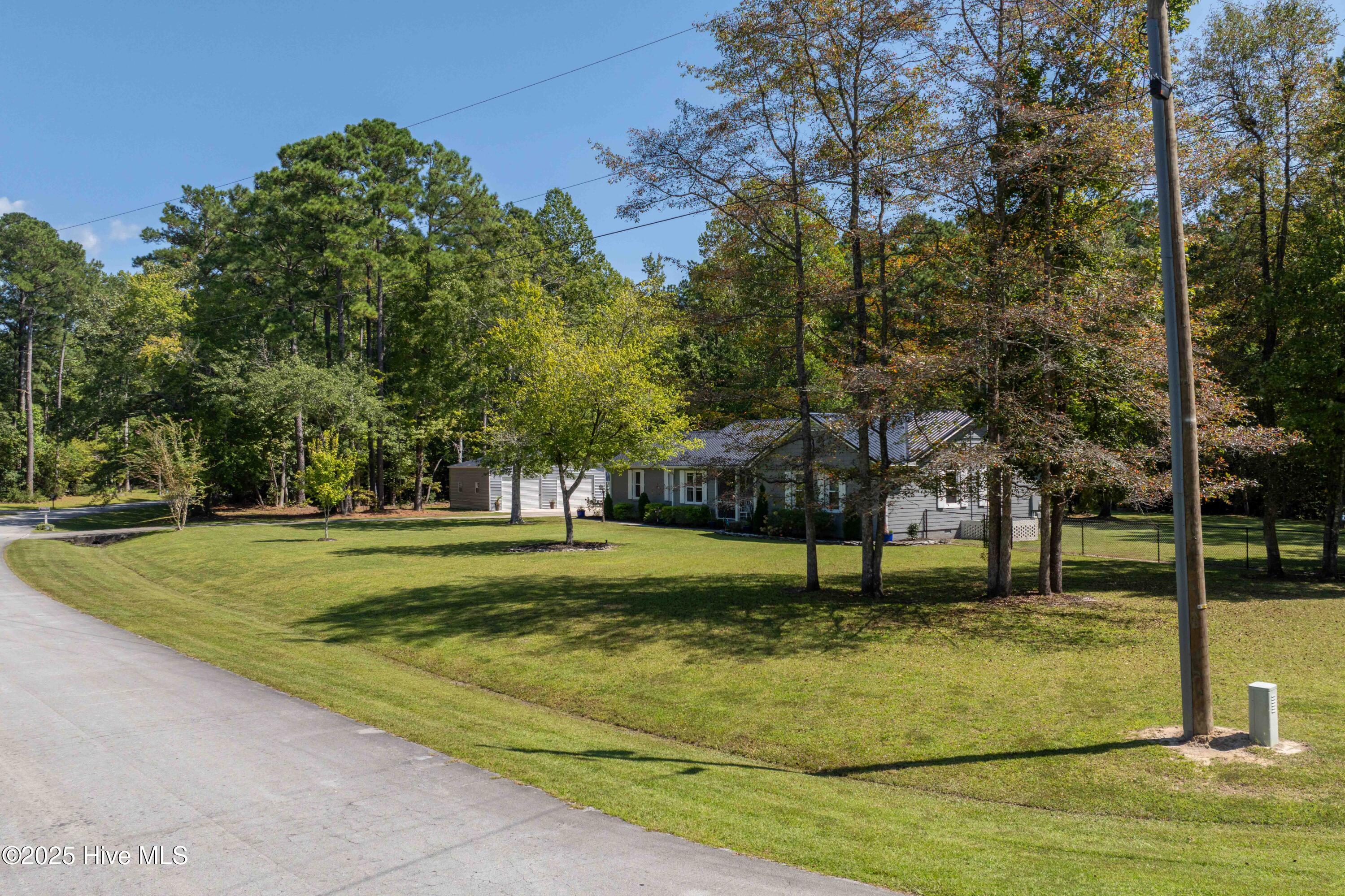 102 Ridgewood Trail