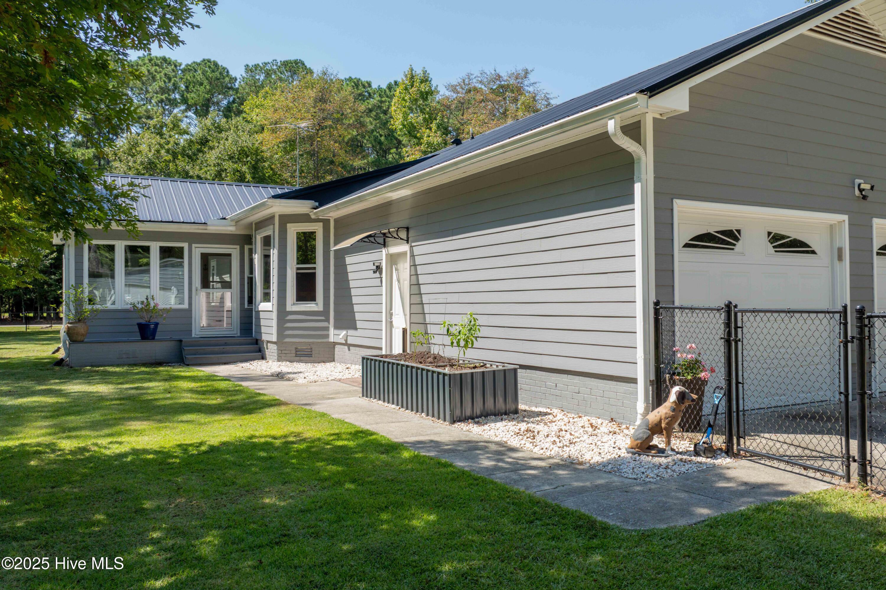 102 Ridgewood Trail