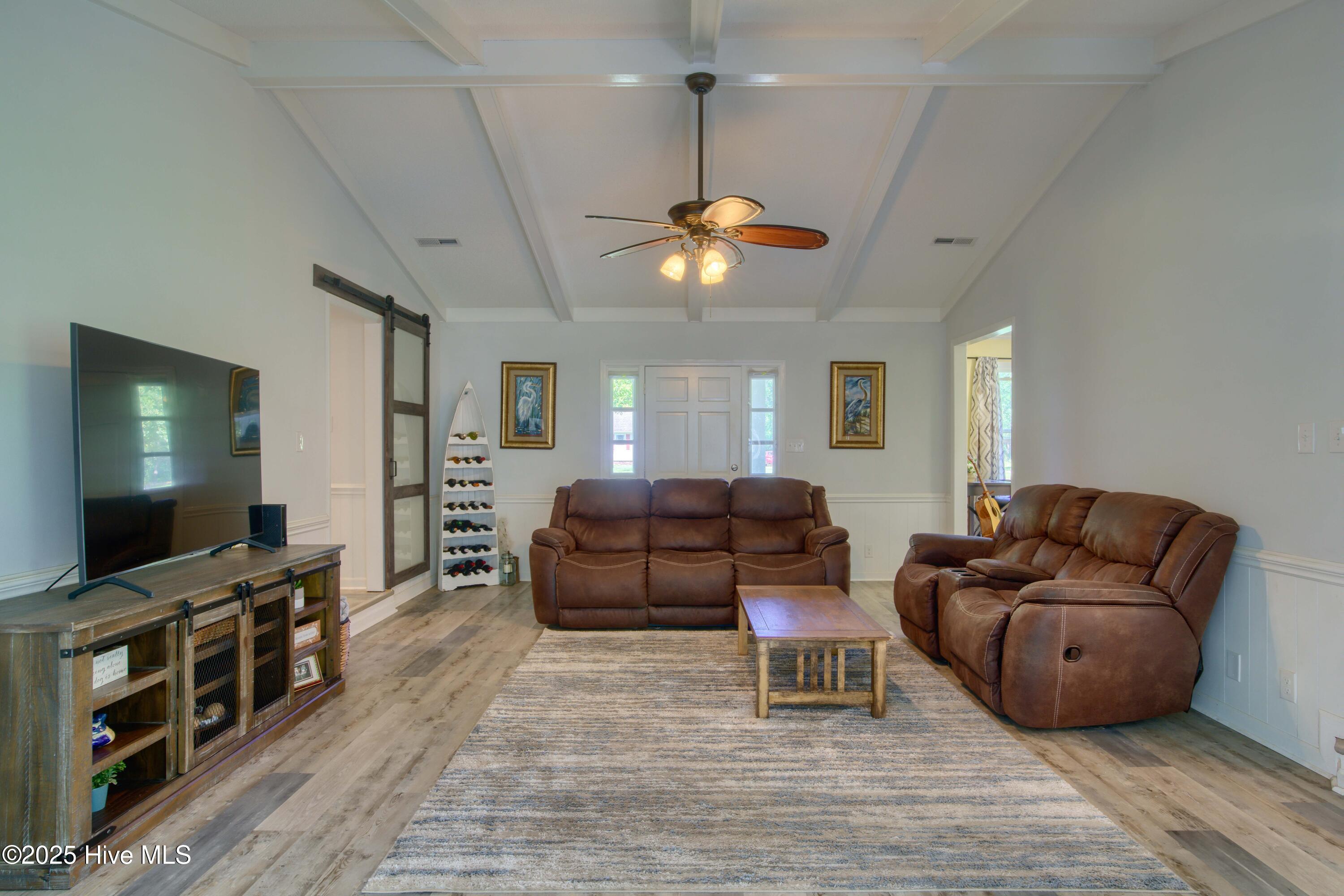 102 Ridgewood Trail