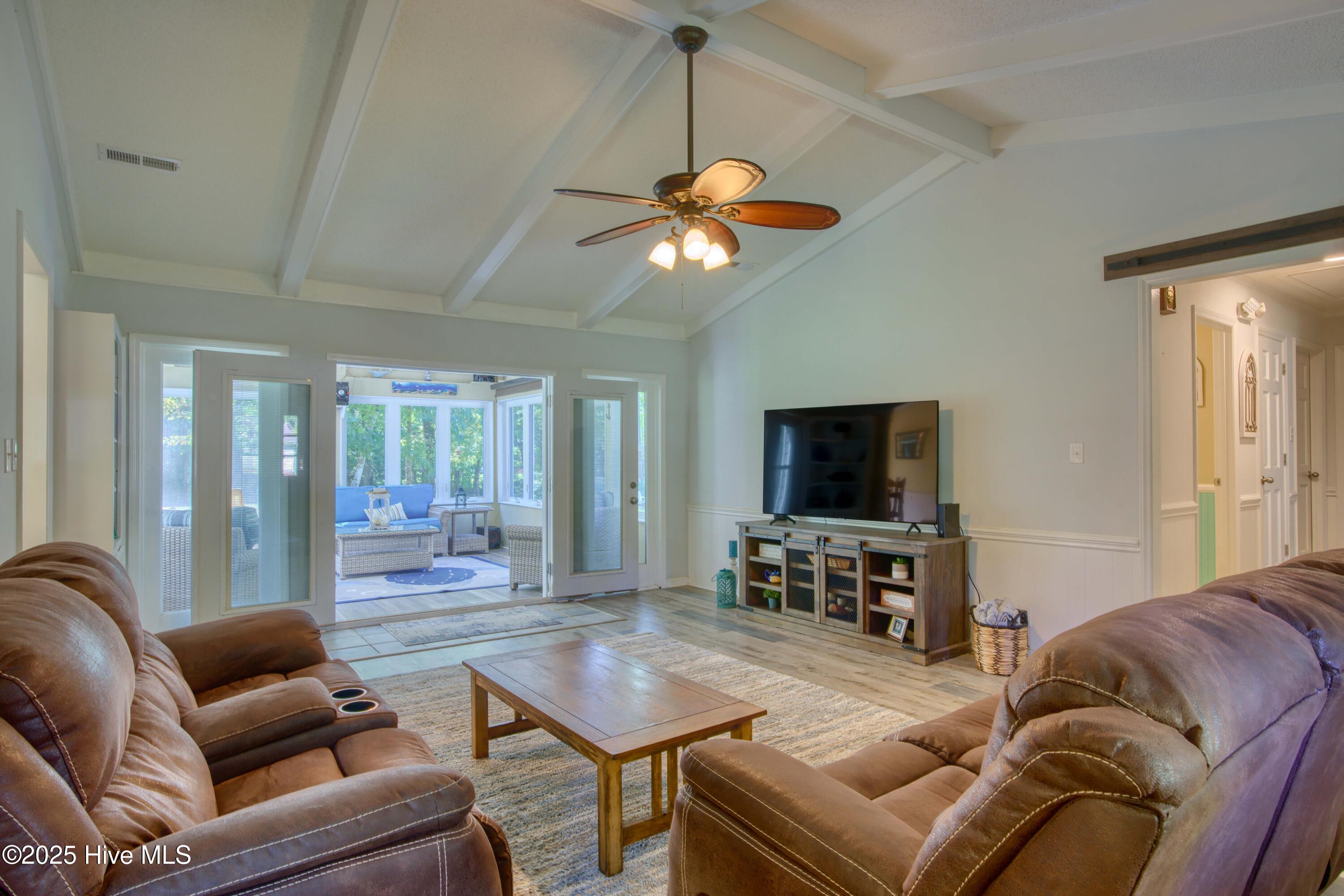 102 Ridgewood Trail