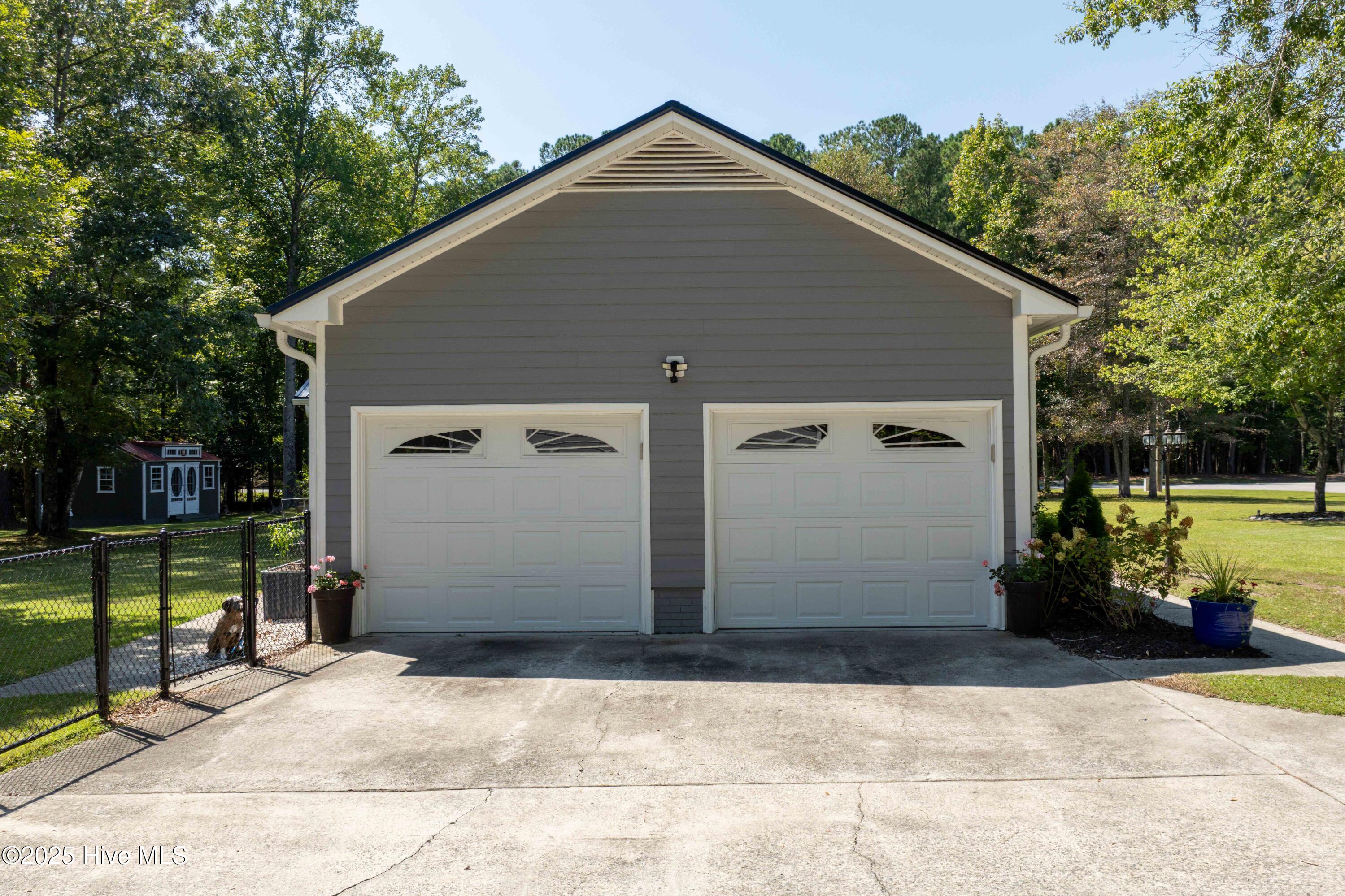 102 Ridgewood Trail