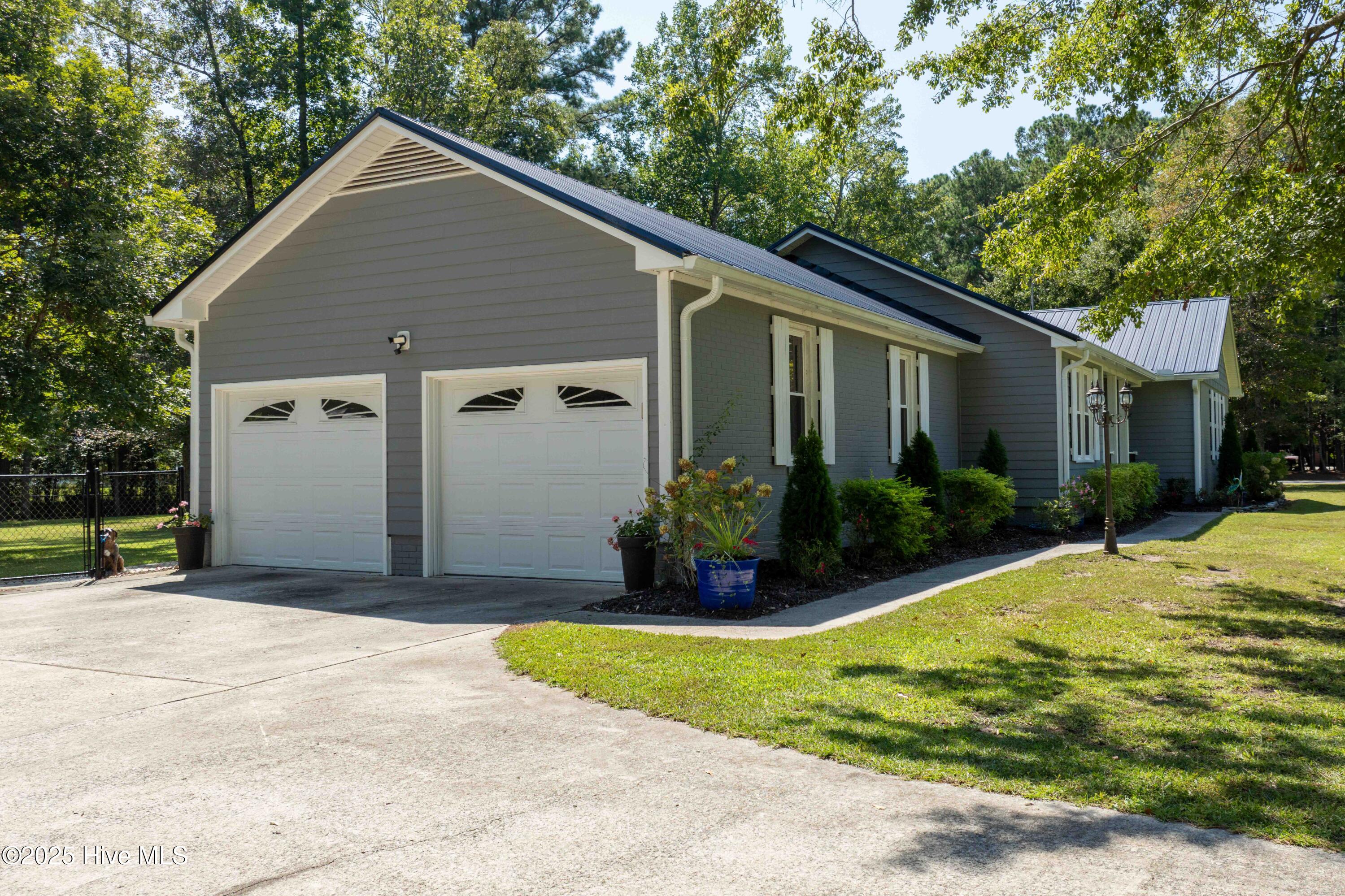 102 Ridgewood Trail