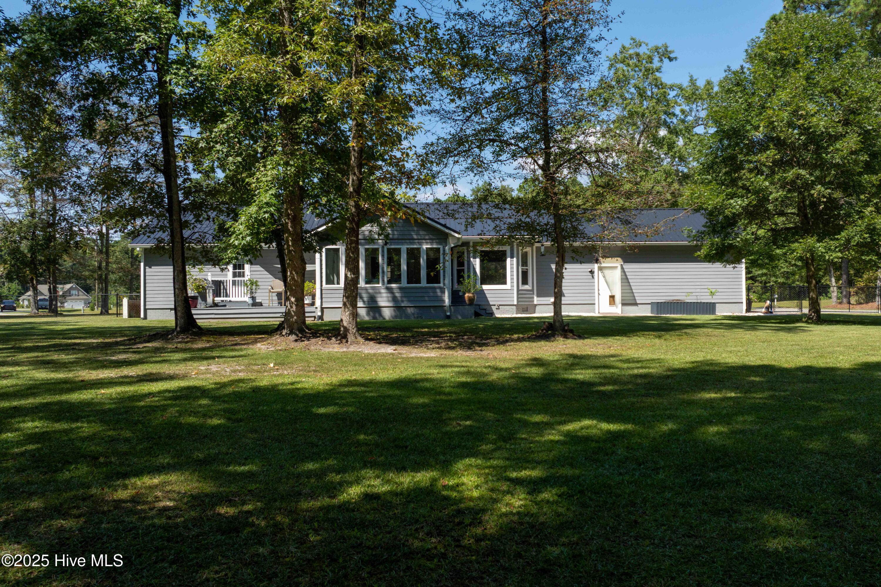 102 Ridgewood Trail