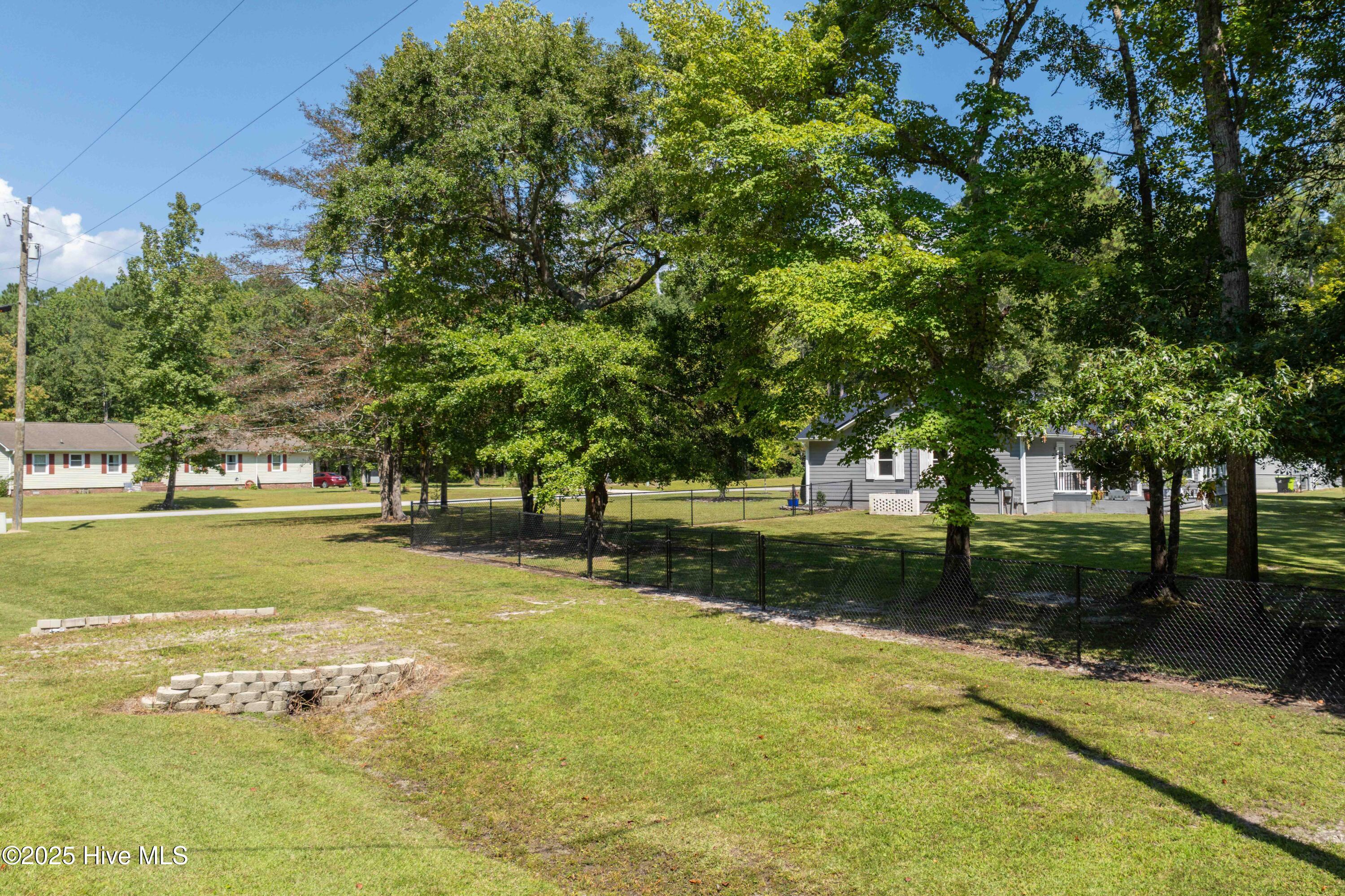 102 Ridgewood Trail