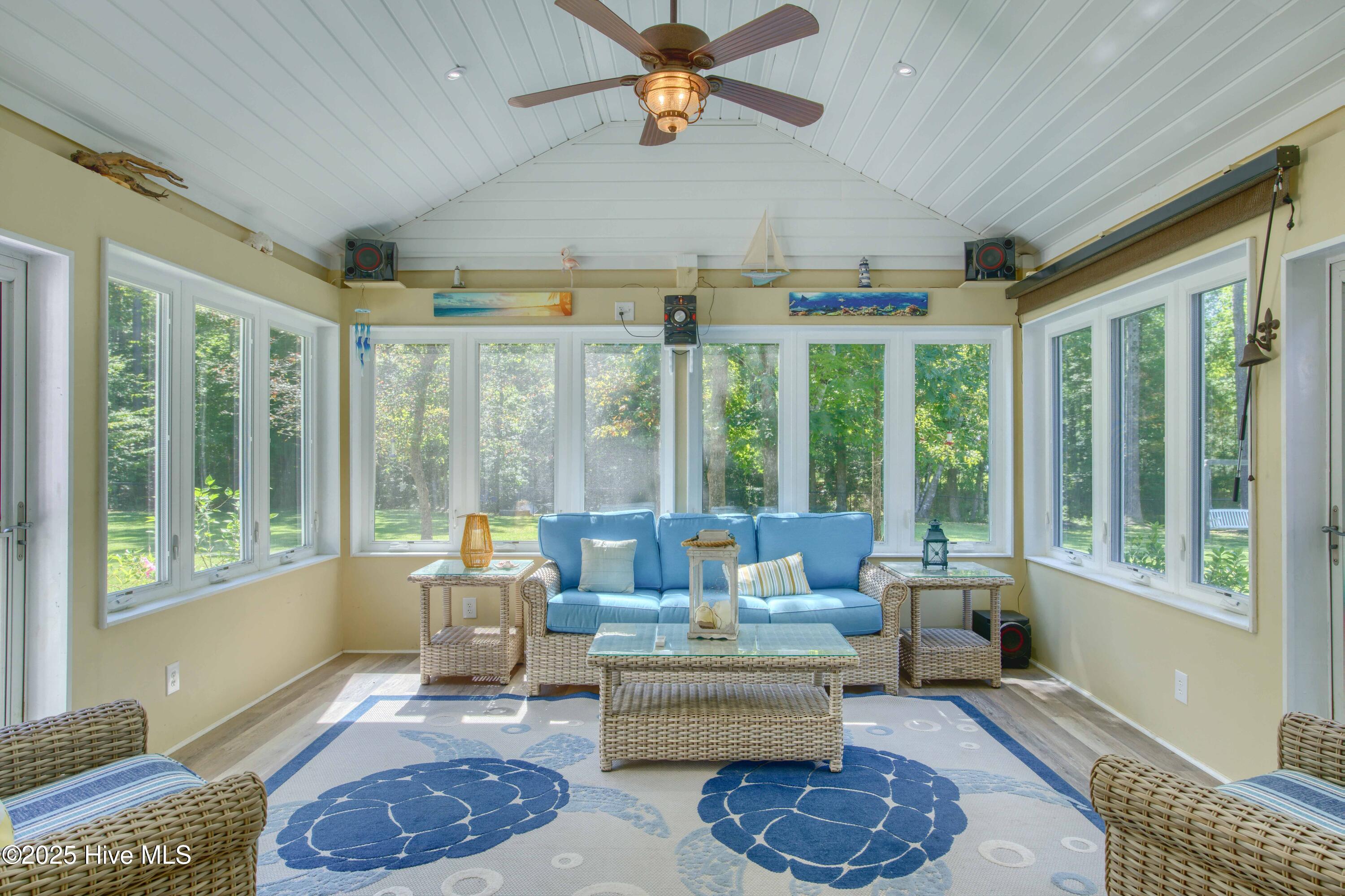 102 Ridgewood Trail