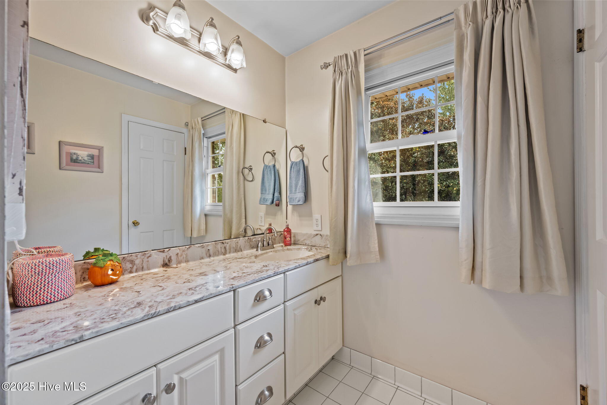 521 University Drive