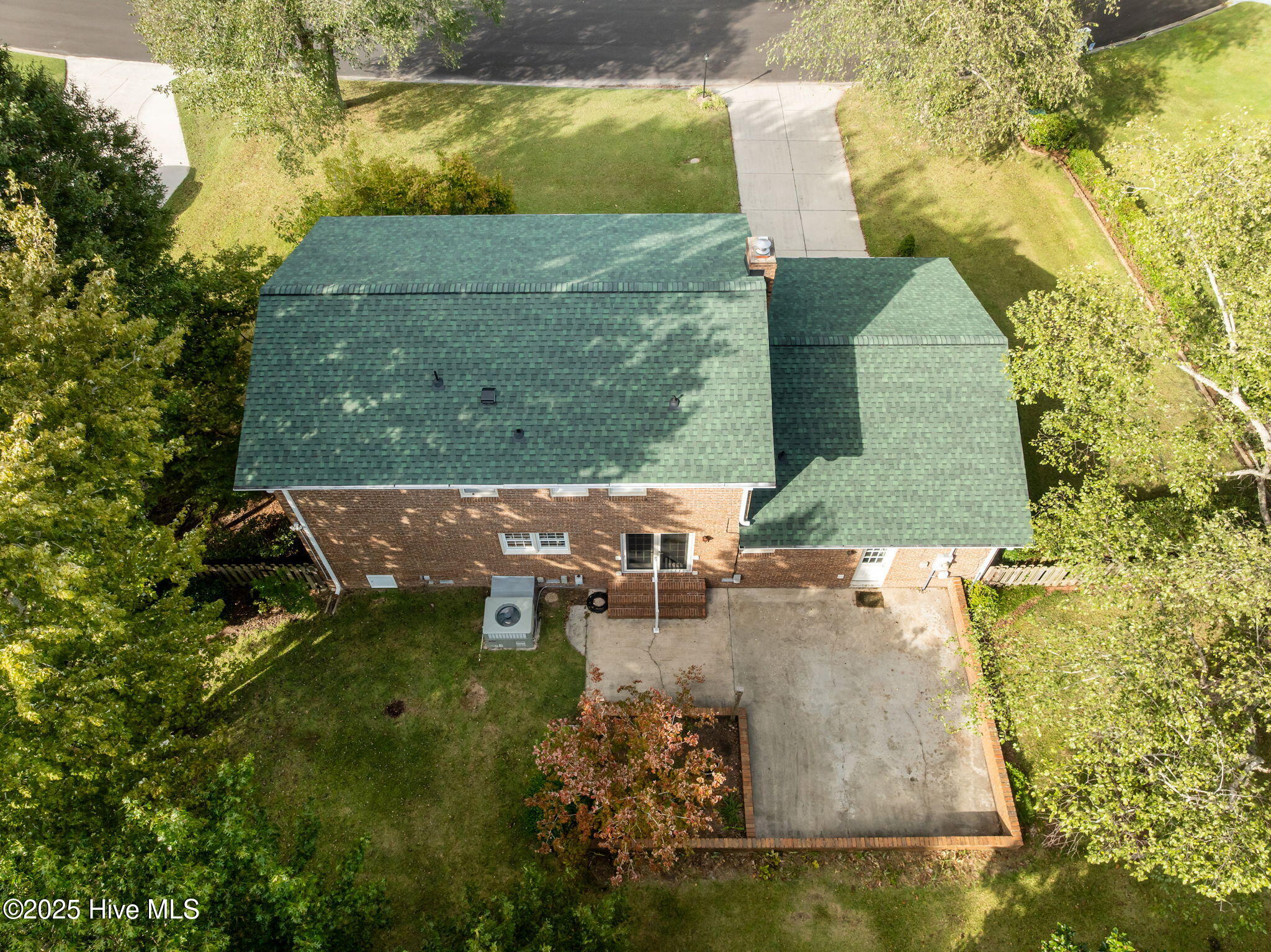 521 University Drive