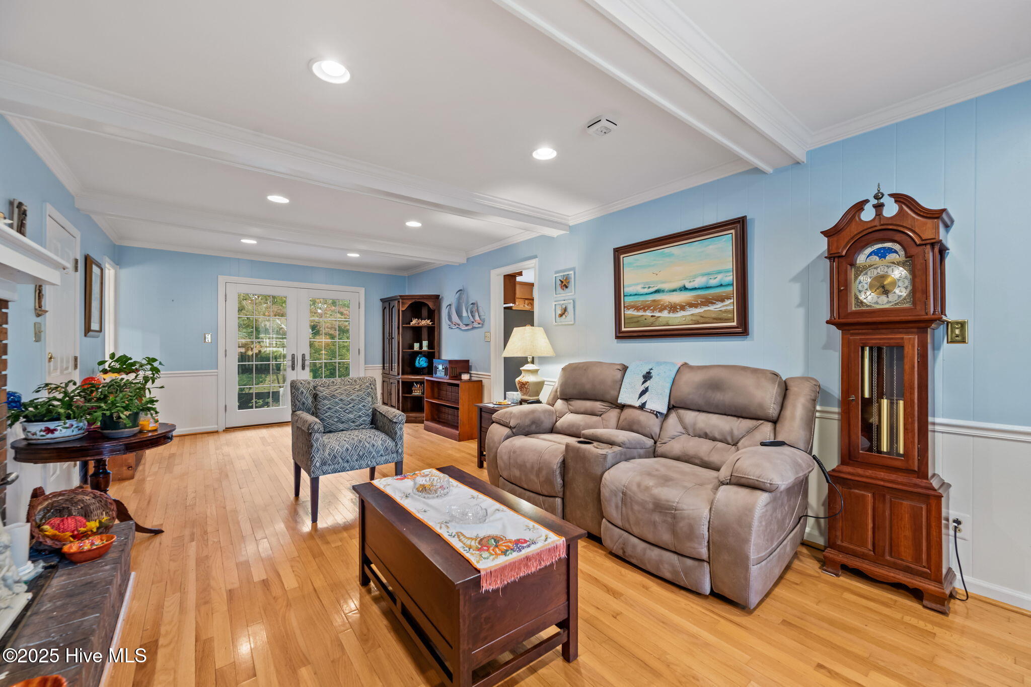 521 University Drive