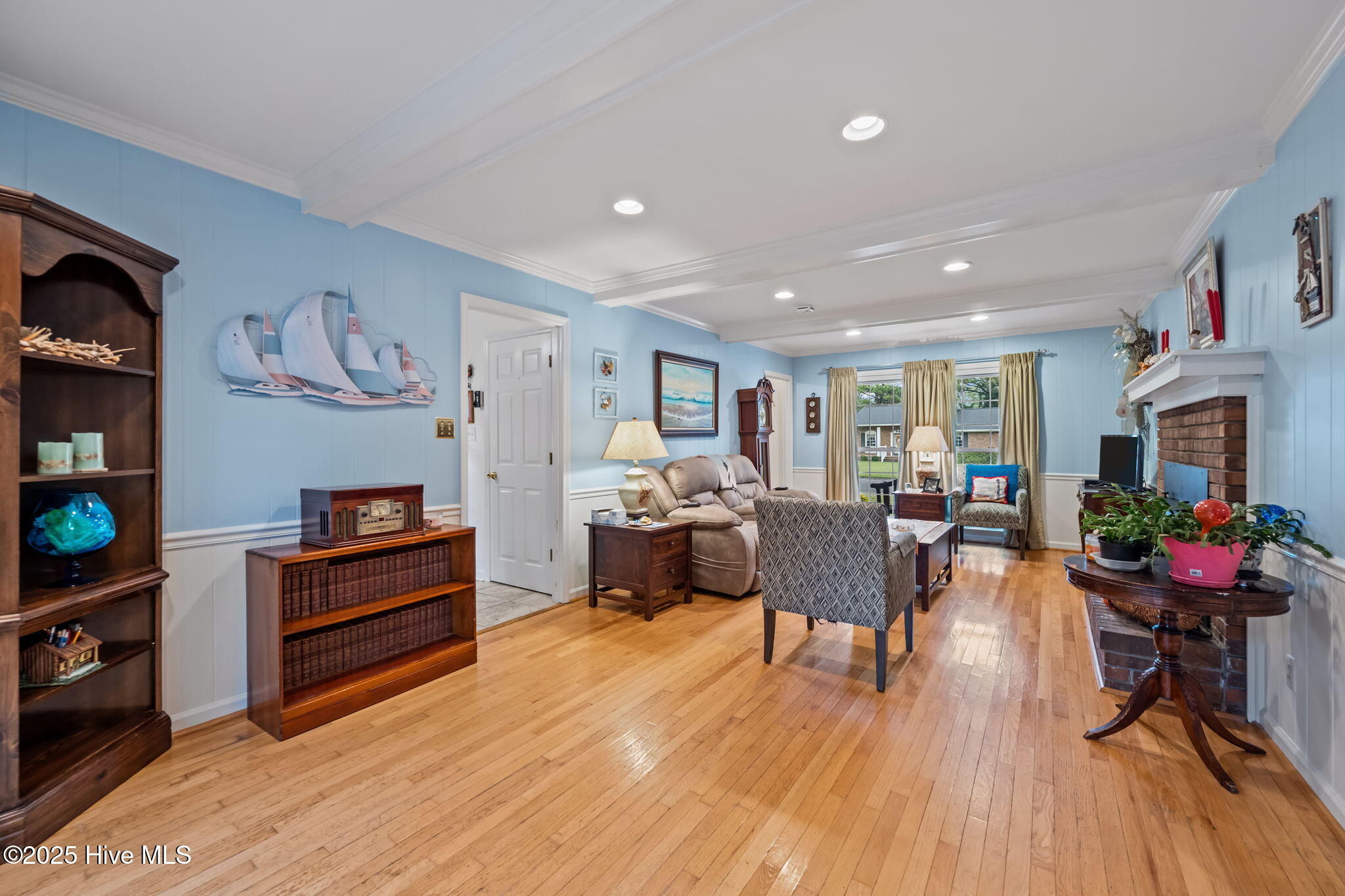 521 University Drive