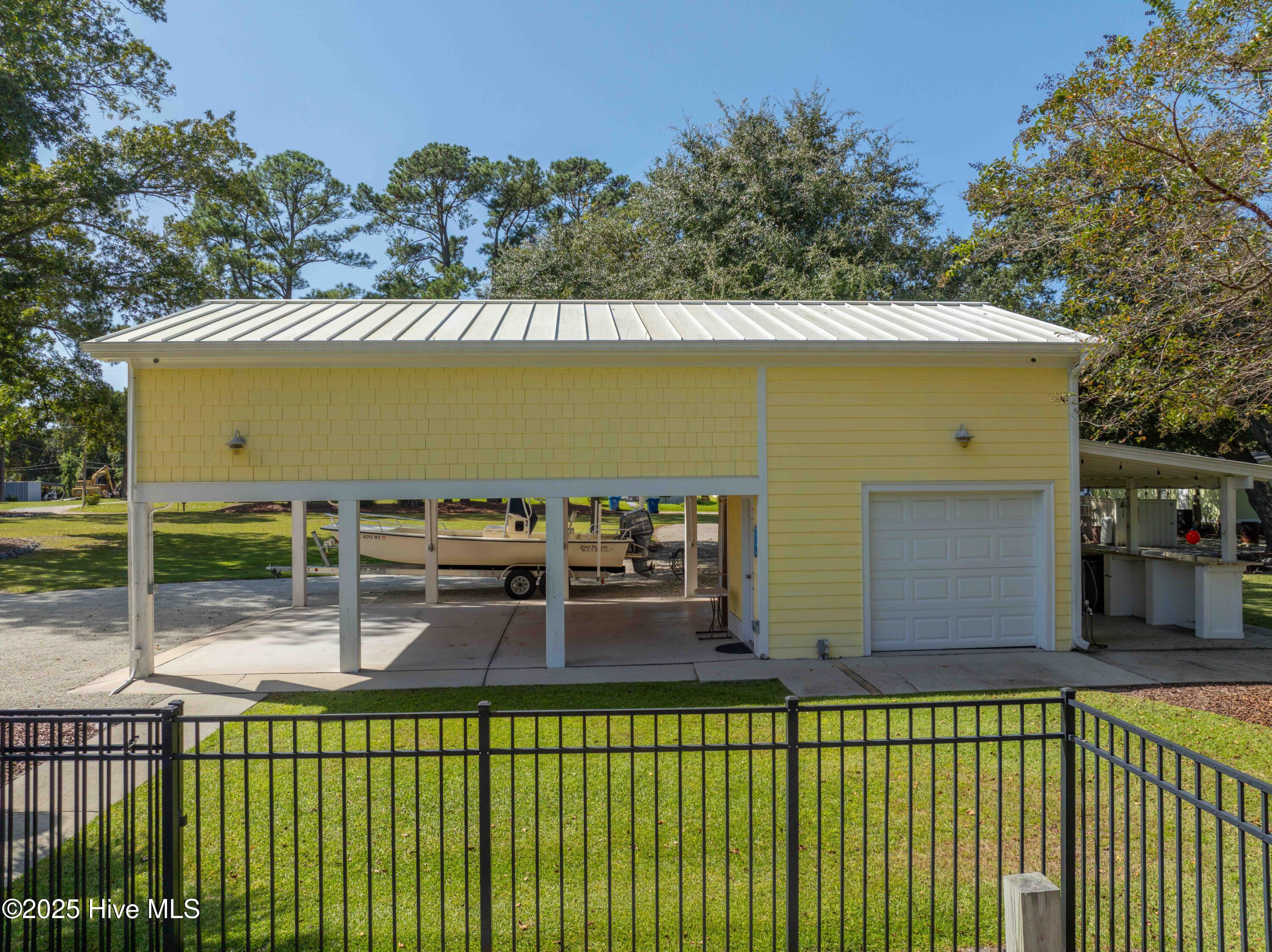 112 Midland Lane