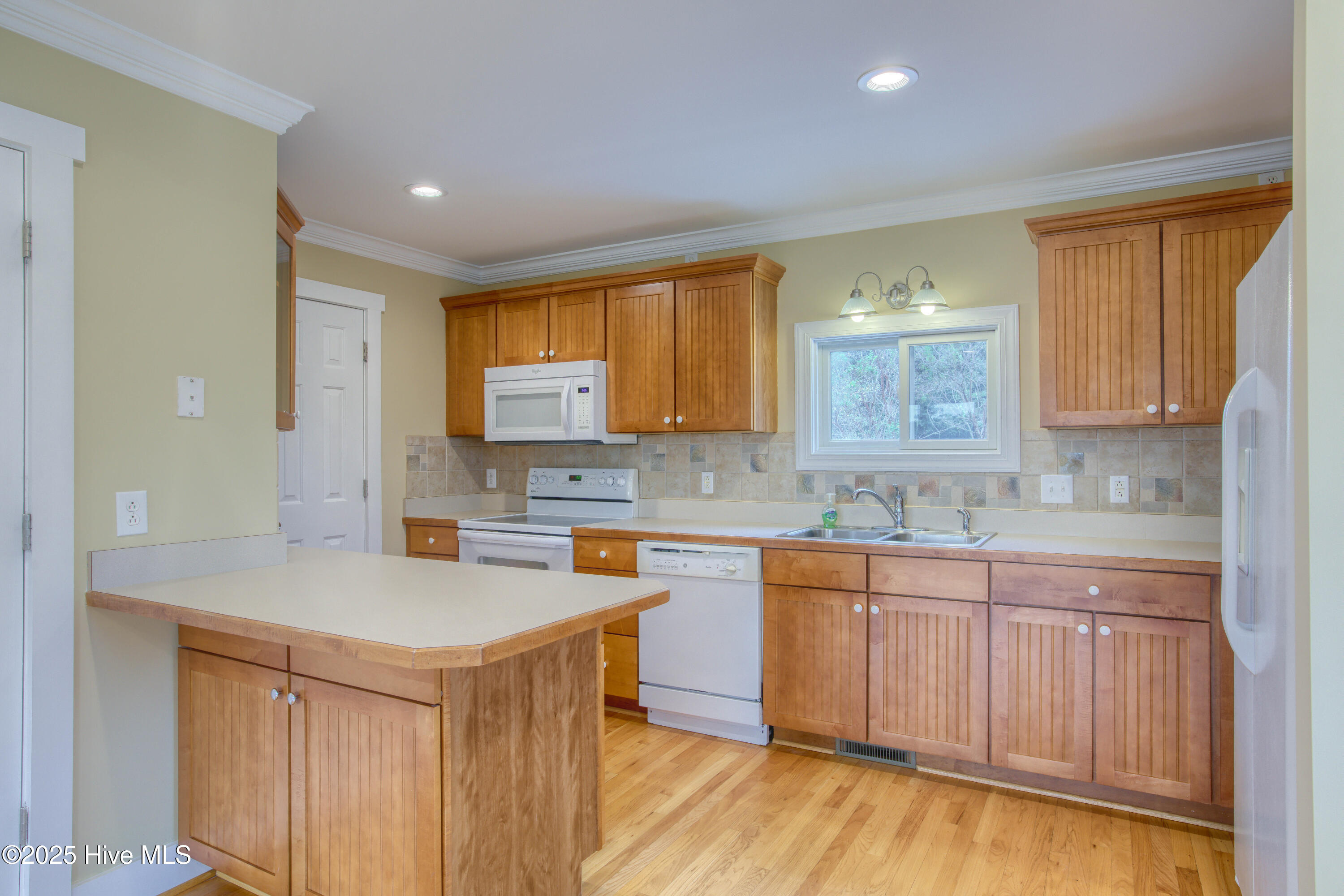 112 Midland Lane