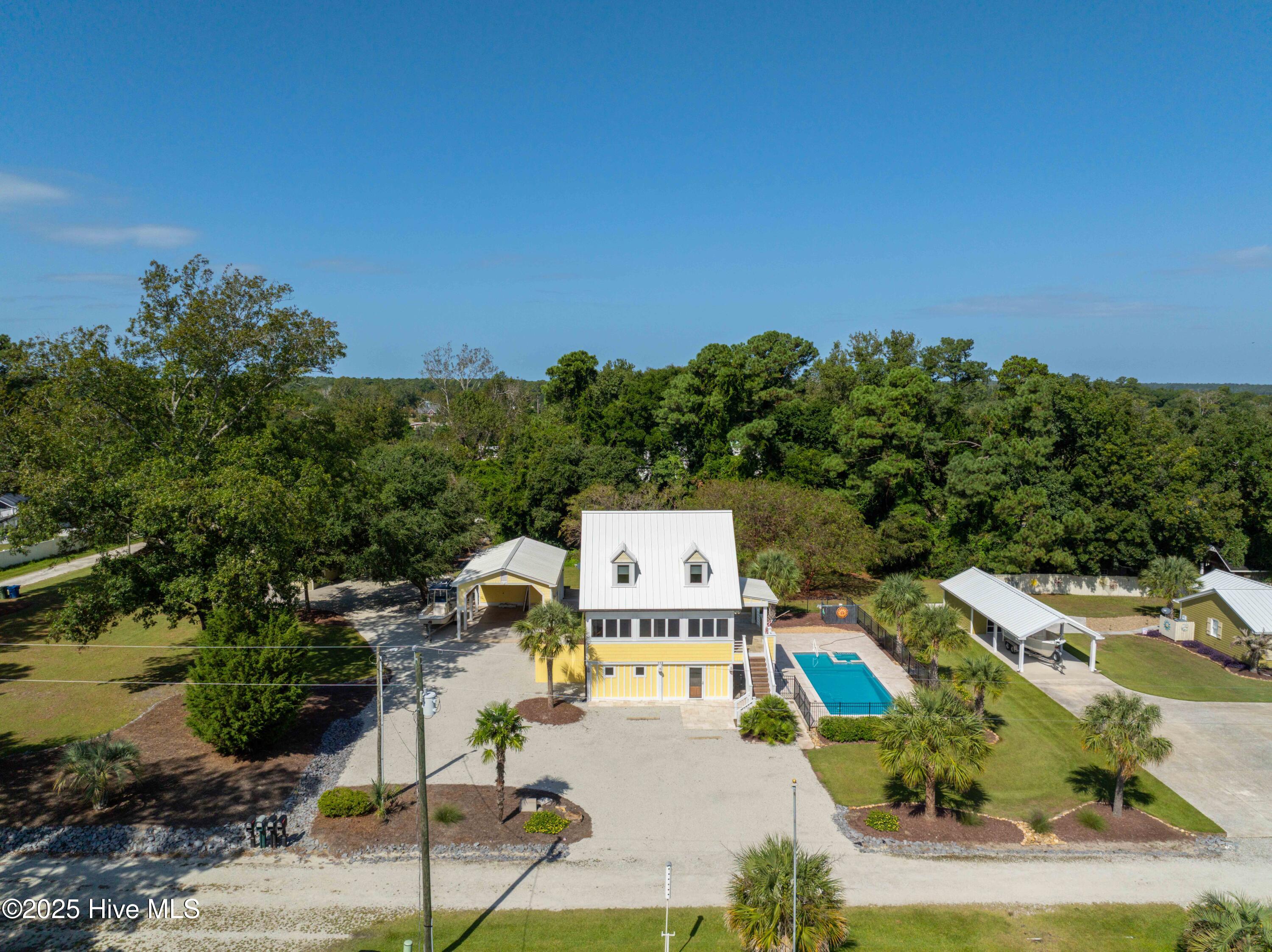 112 Midland Lane