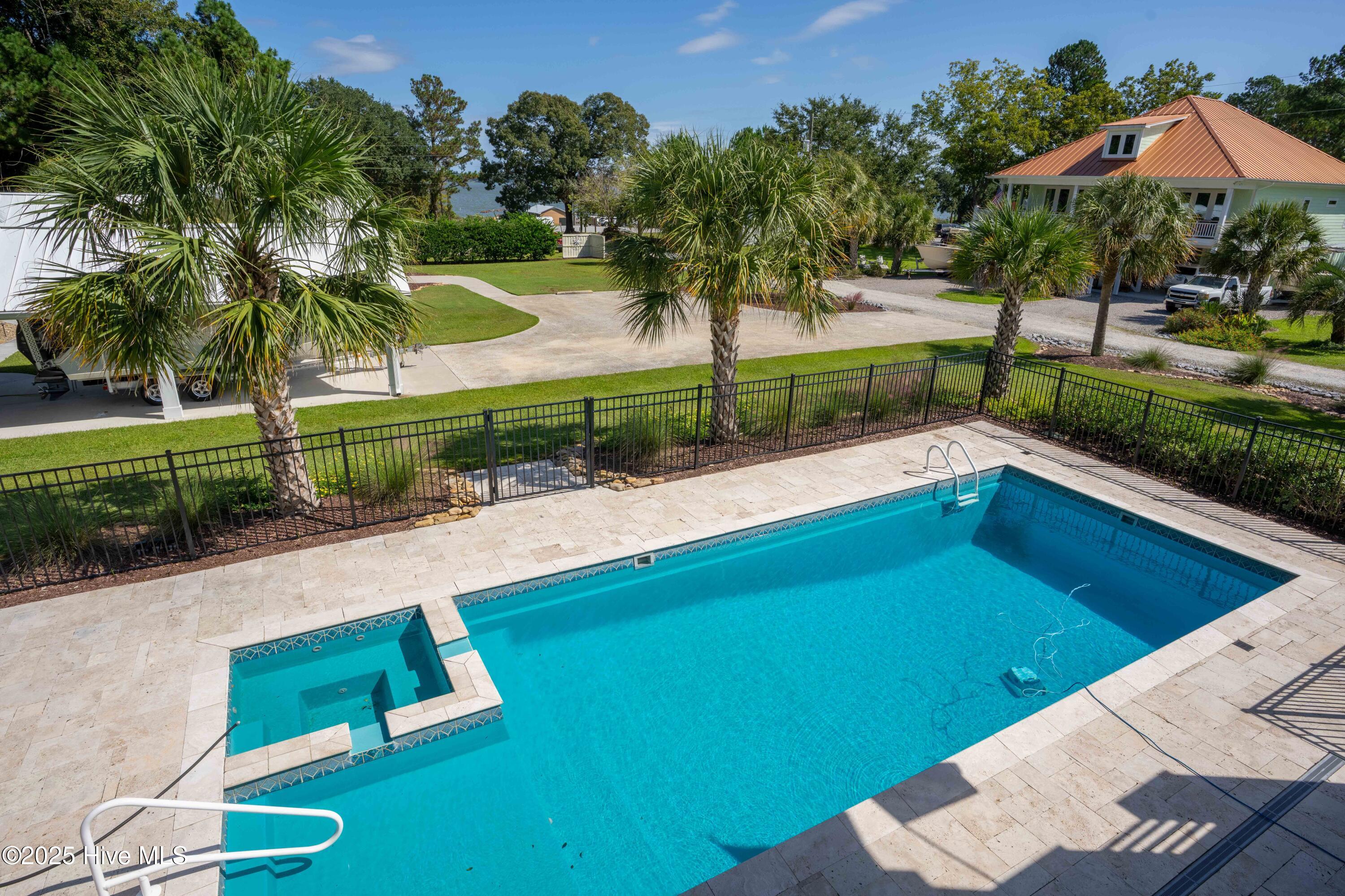 112 Midland Lane