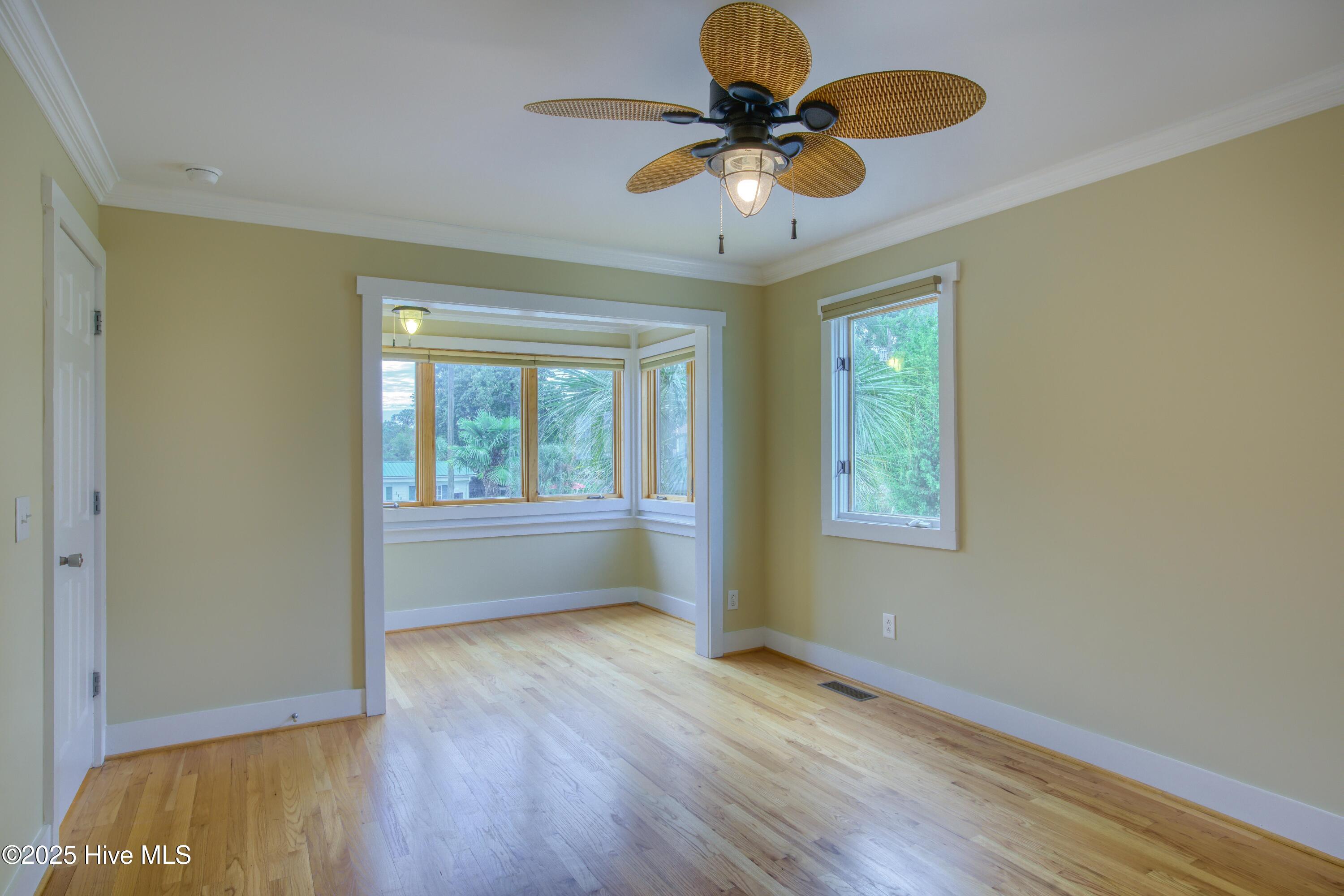112 Midland Lane