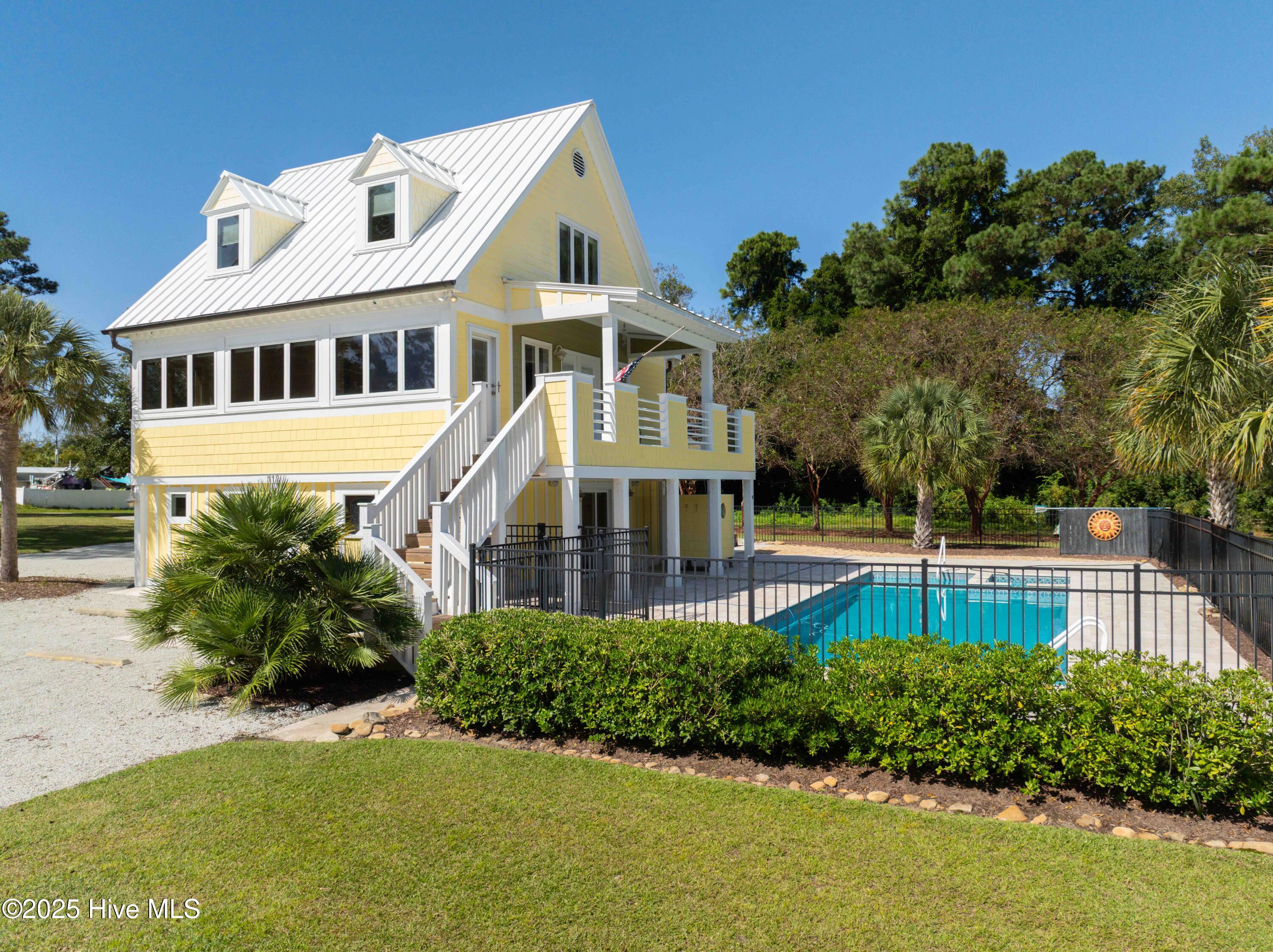 112 Midland Lane