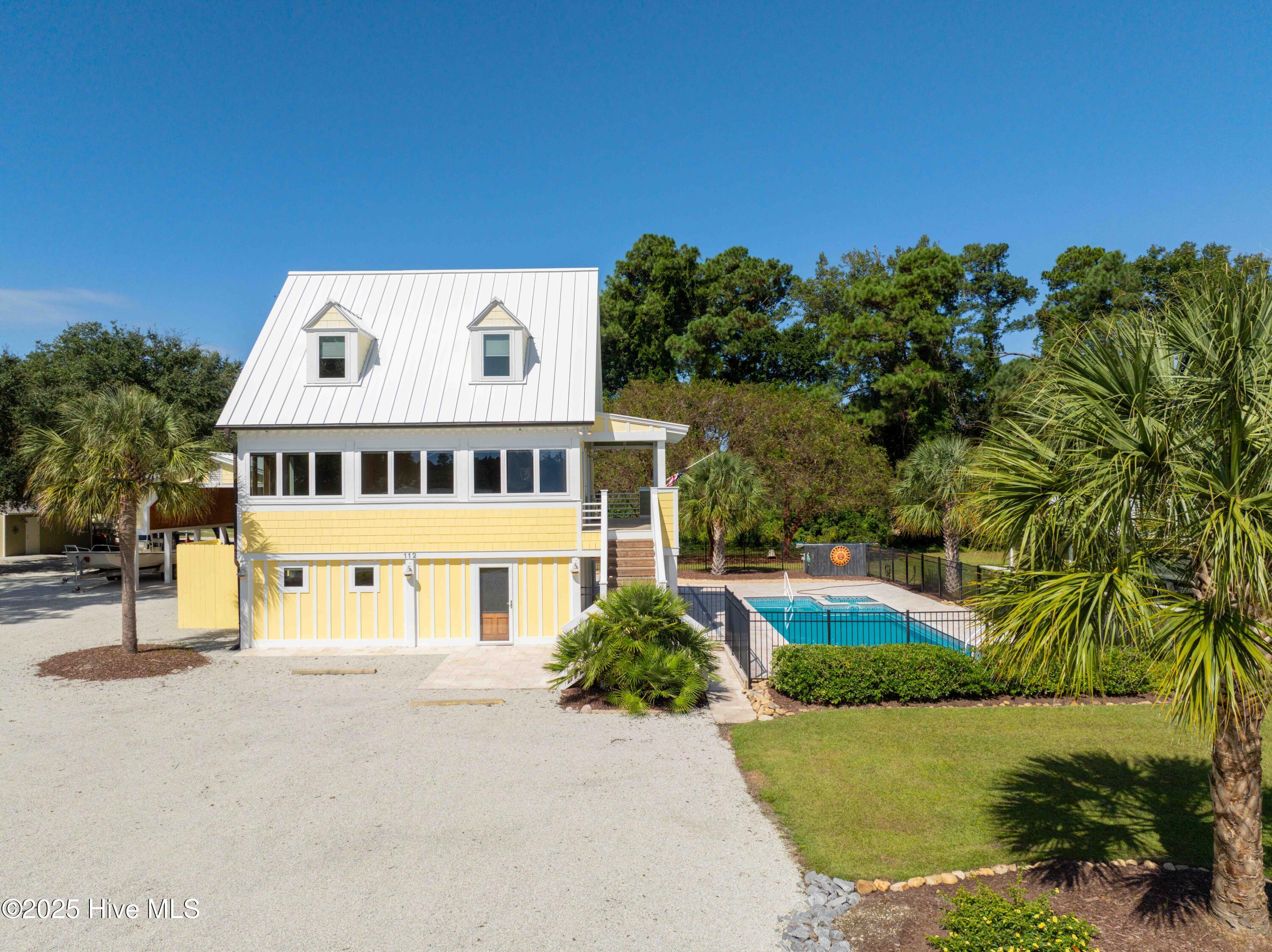 112 Midland Lane