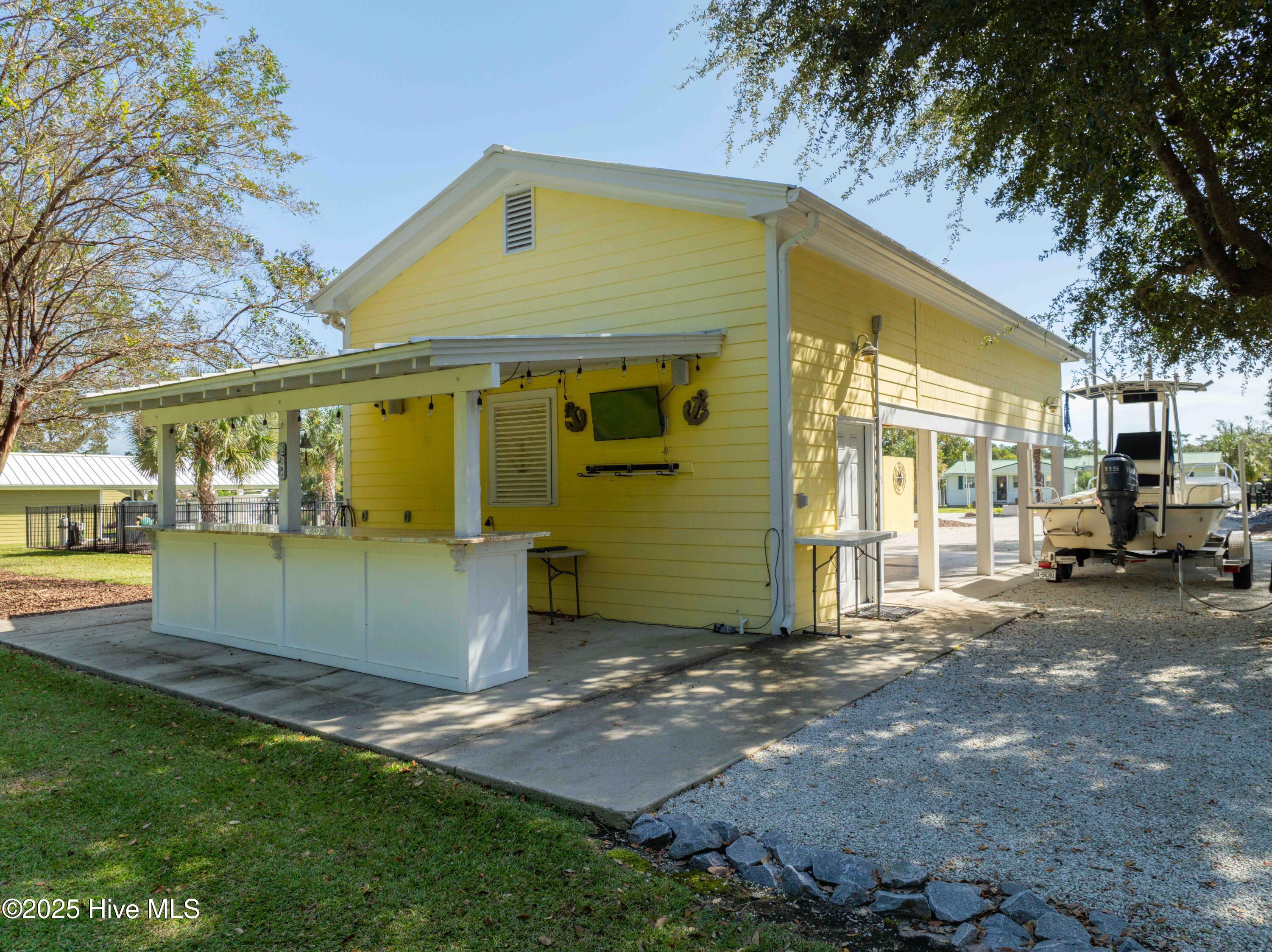 112 Midland Lane