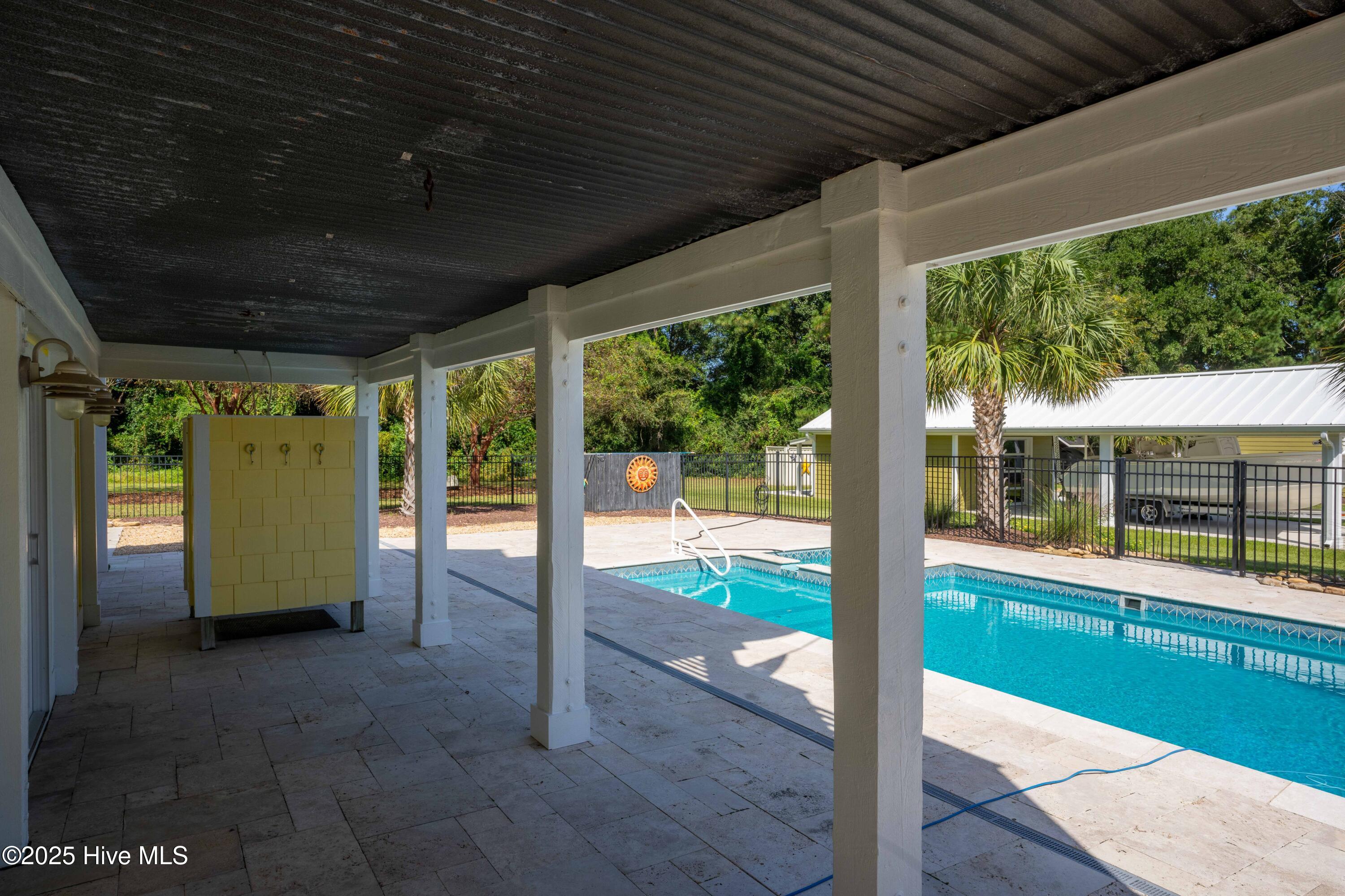 112 Midland Lane