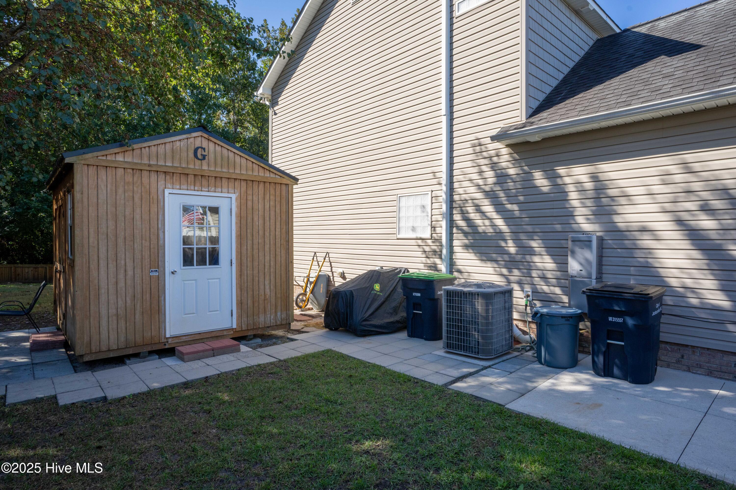 104 Highwood Court