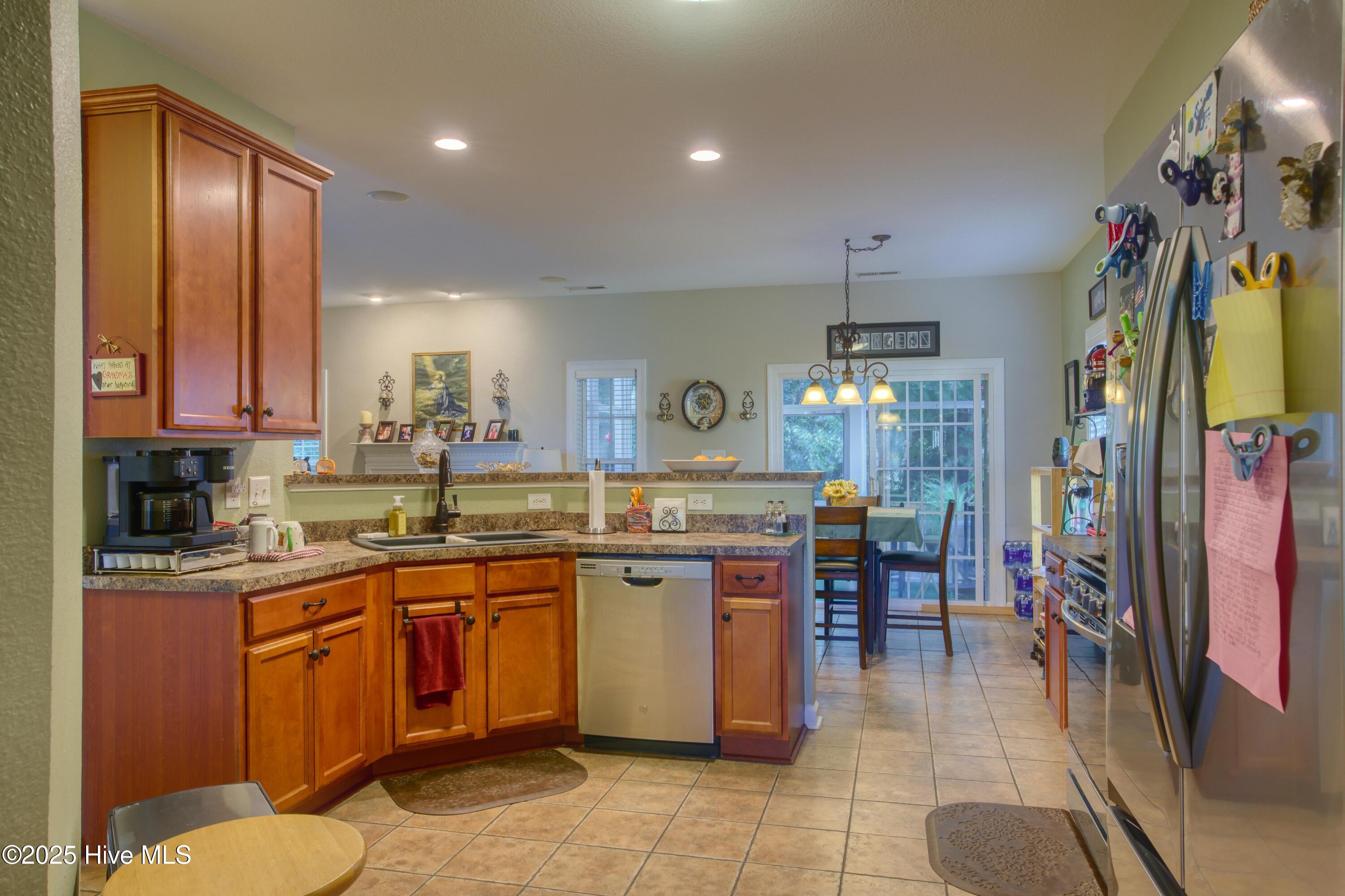 104 Highwood Court