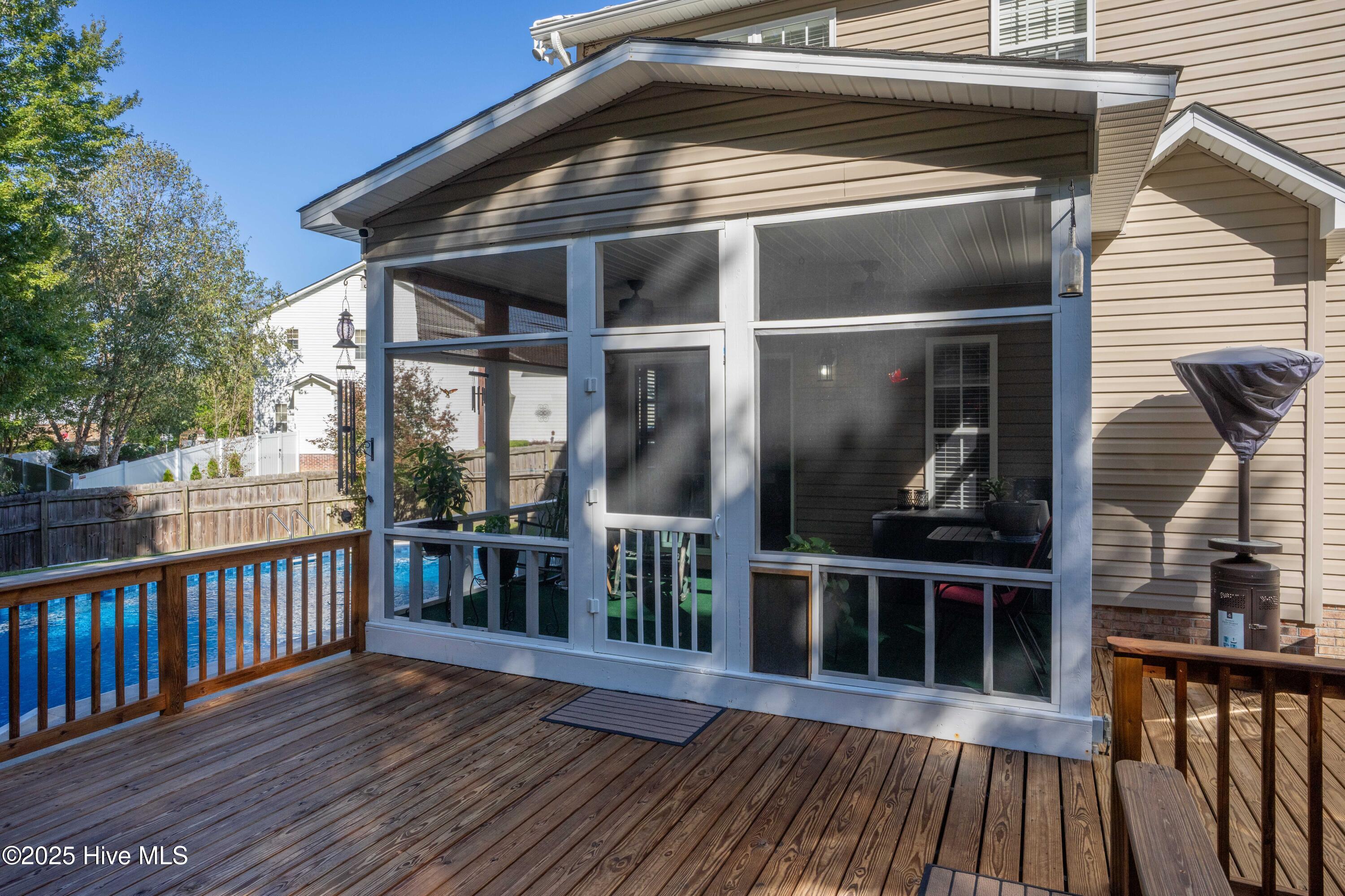 104 Highwood Court