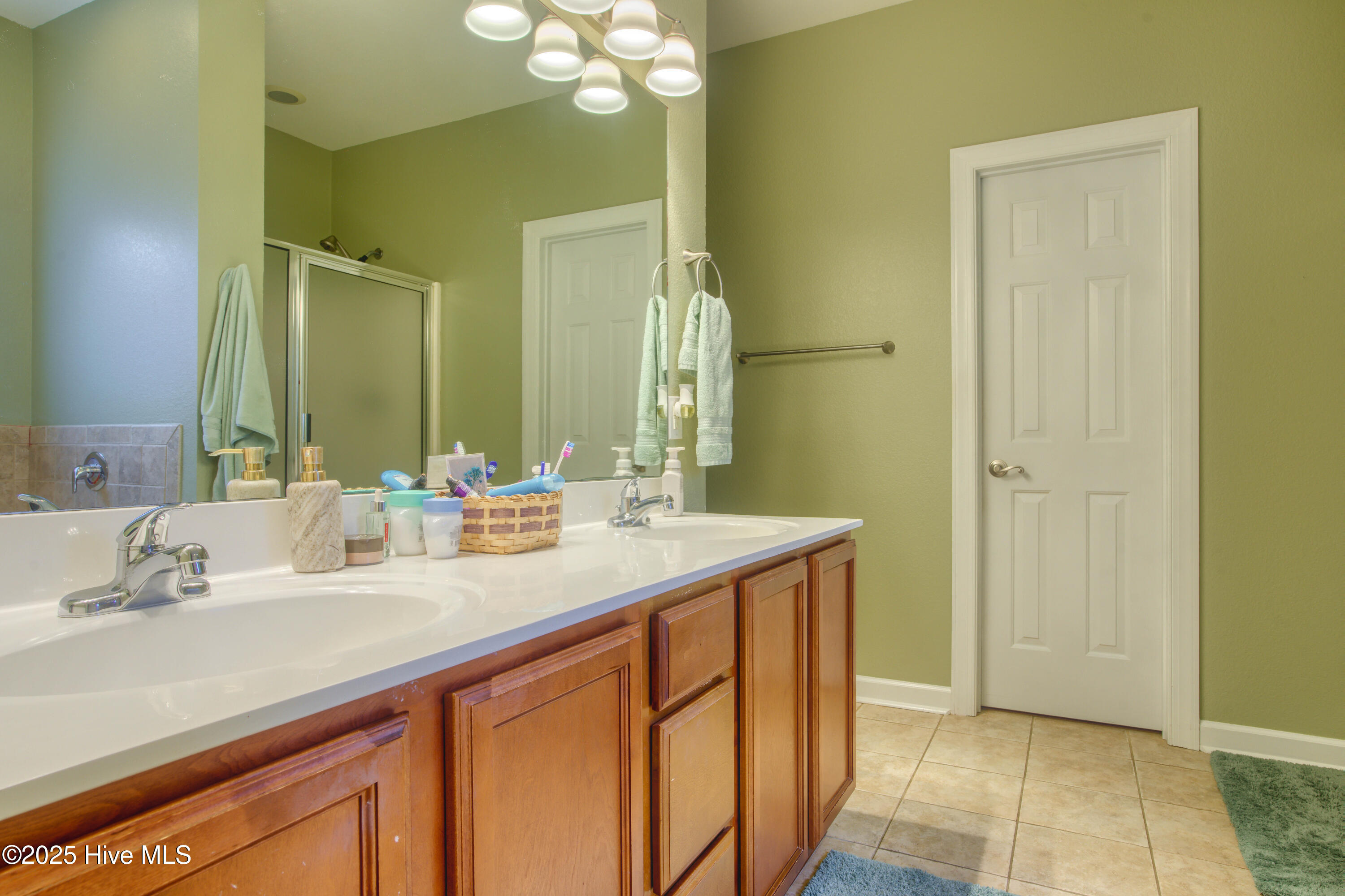 104 Highwood Court