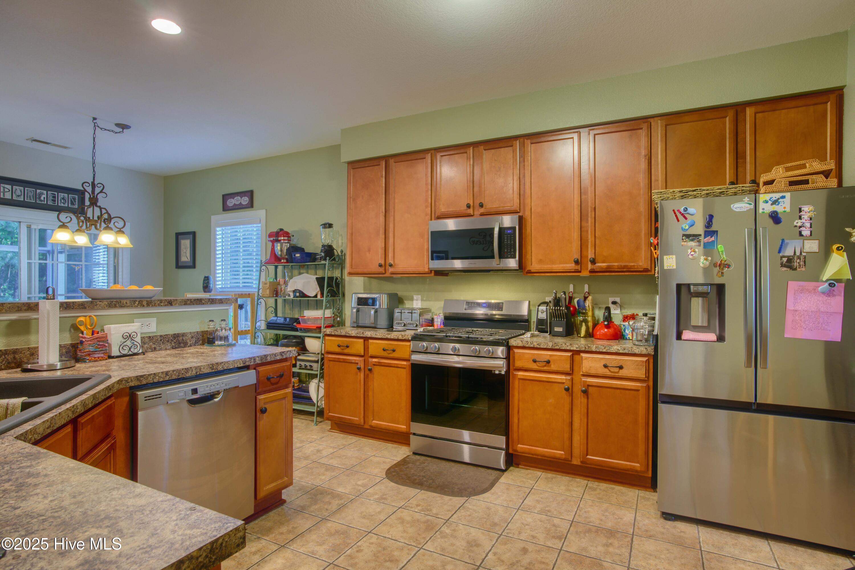 104 Highwood Court