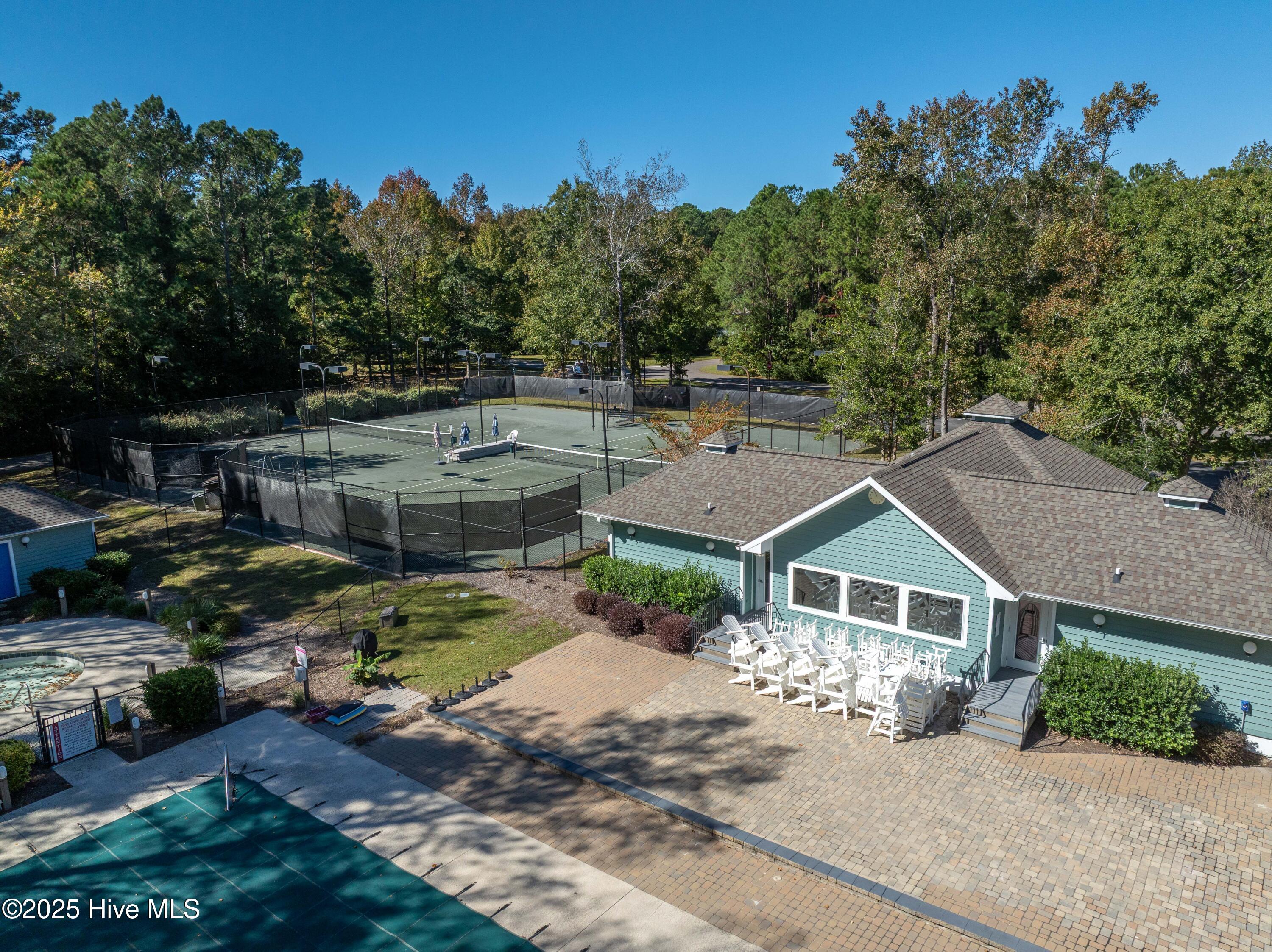 102 Whimbrel Way, Hampstead