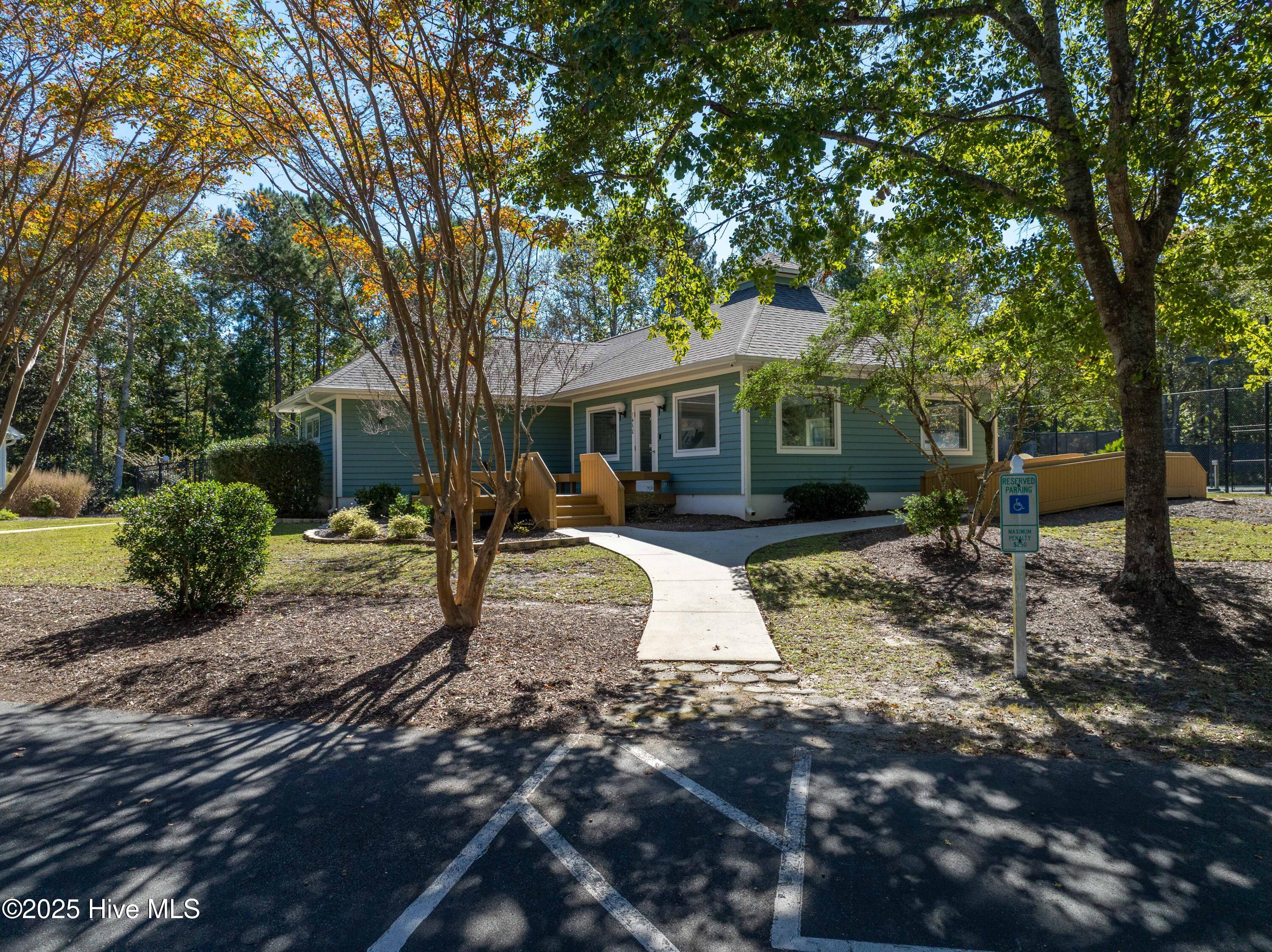 102 Whimbrel Way, Hampstead