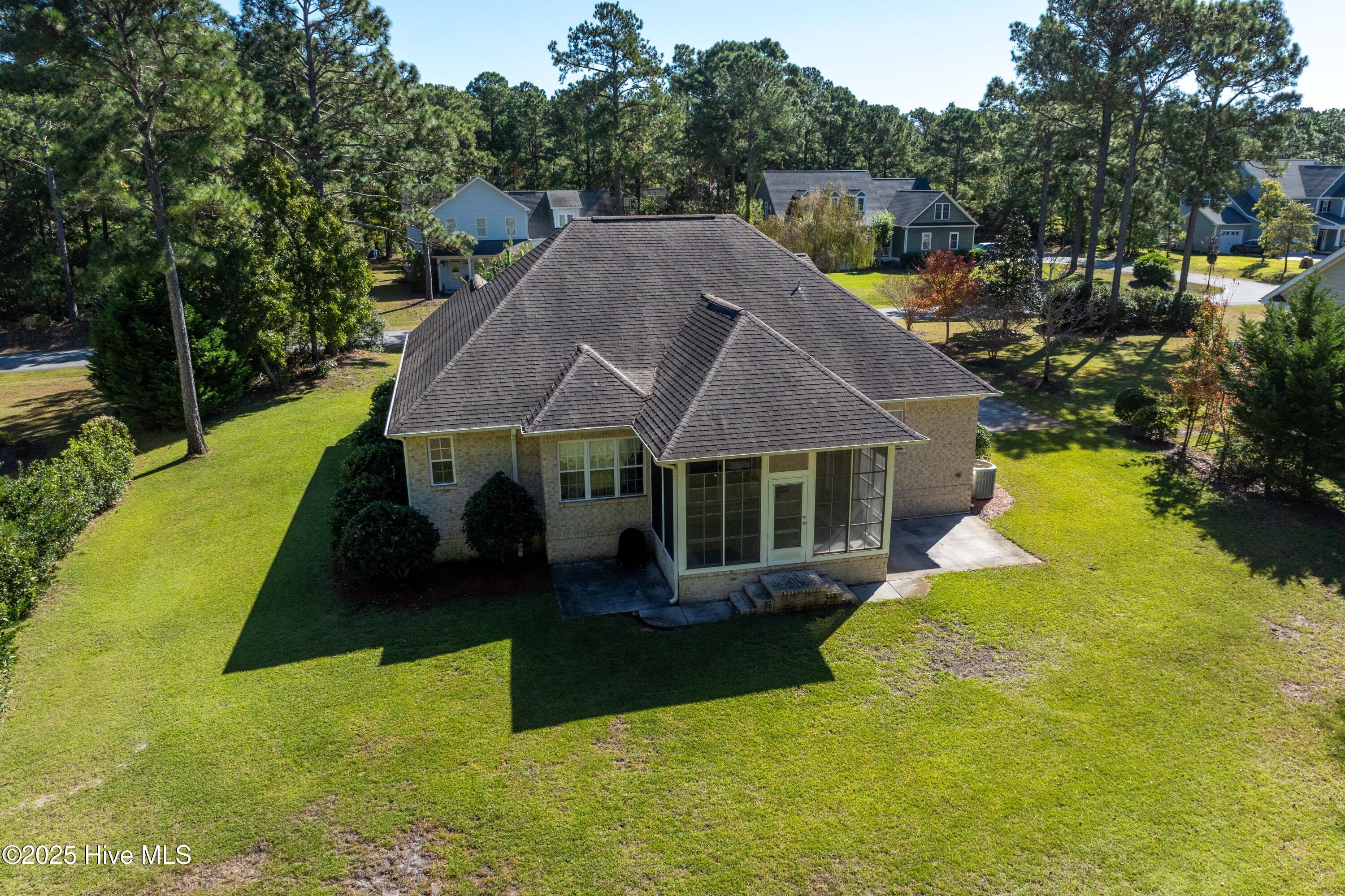 102 Whimbrel Way, Hampstead