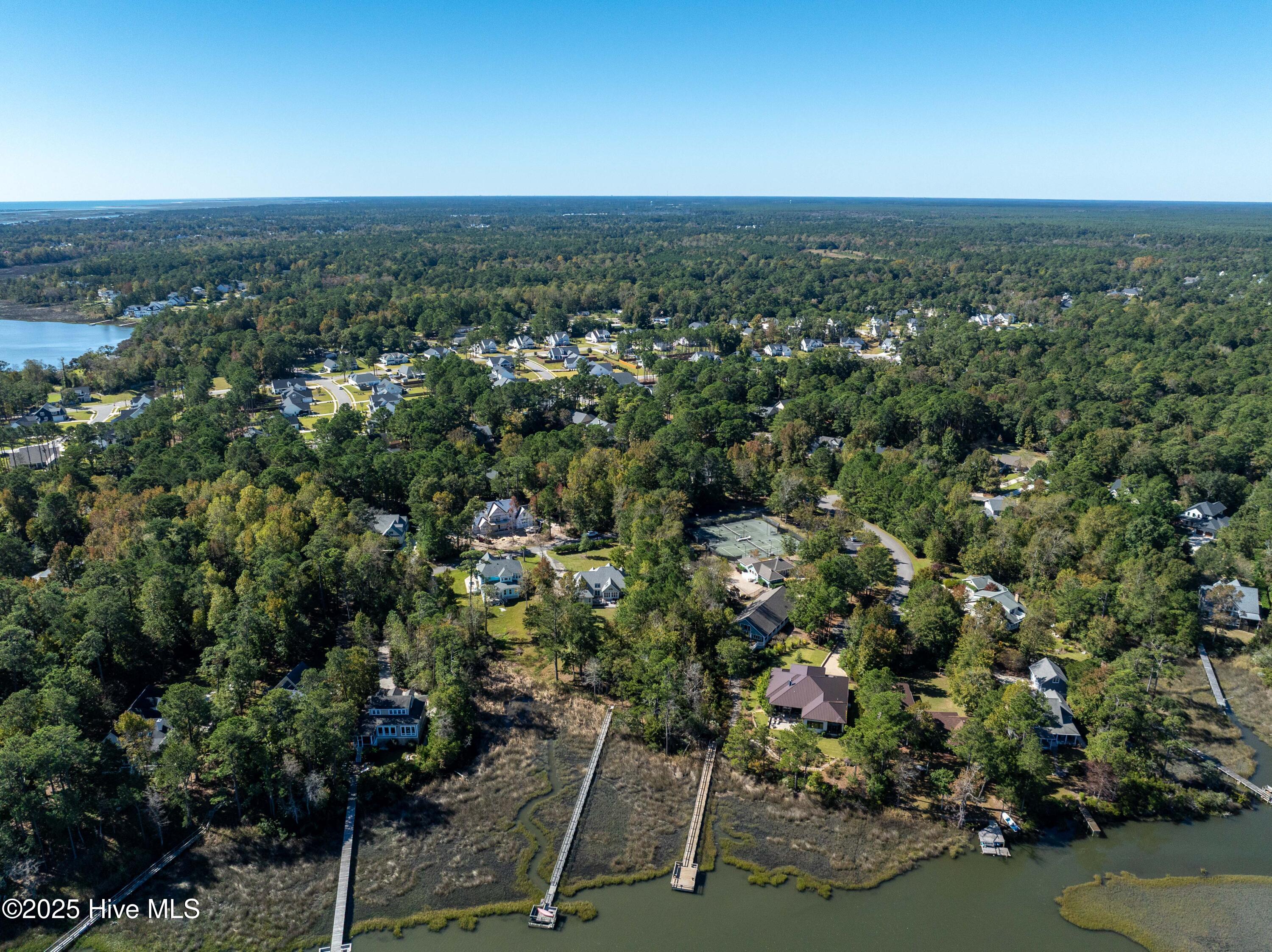 102 Whimbrel Way, Hampstead