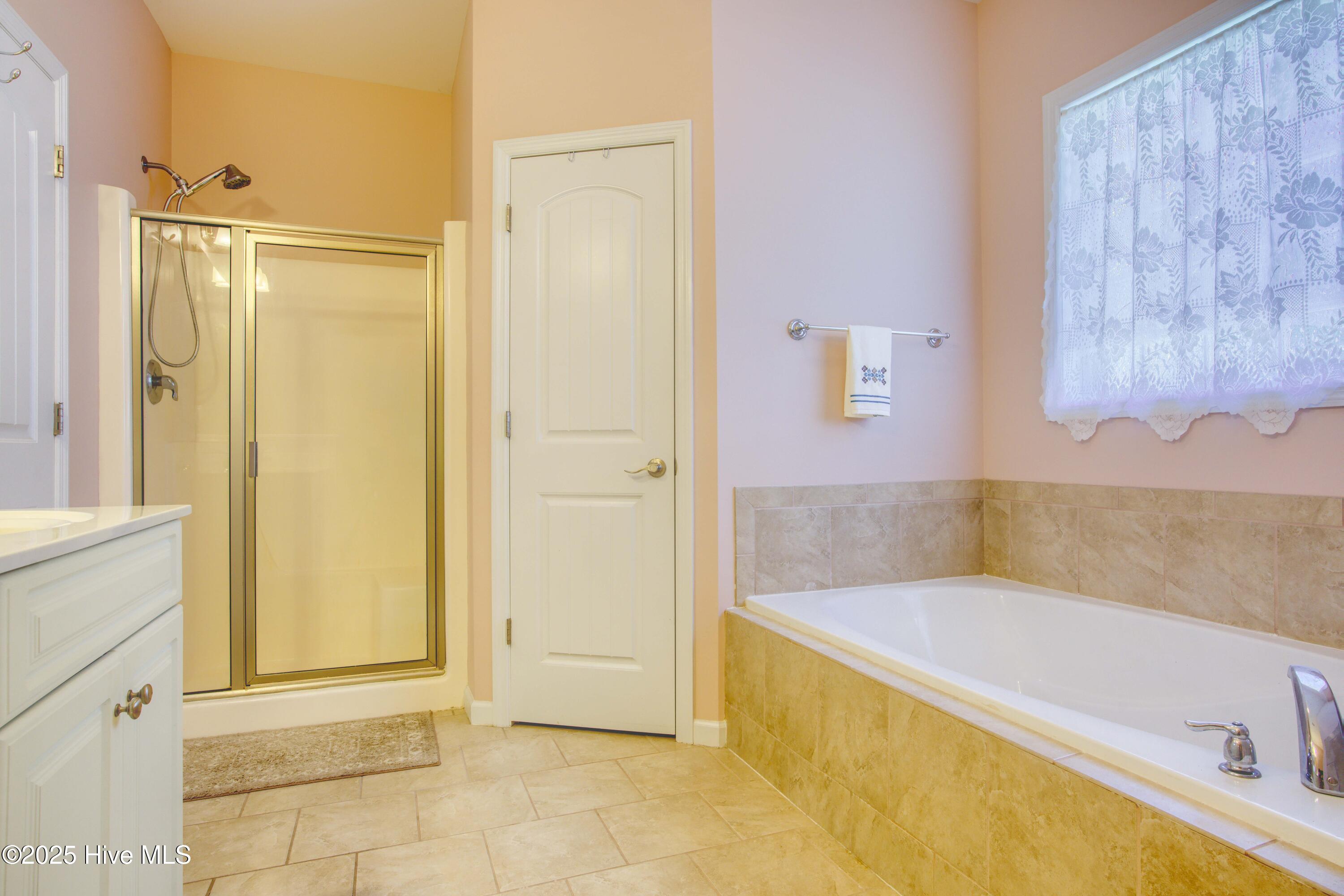 102 Whimbrel Way, Hampstead