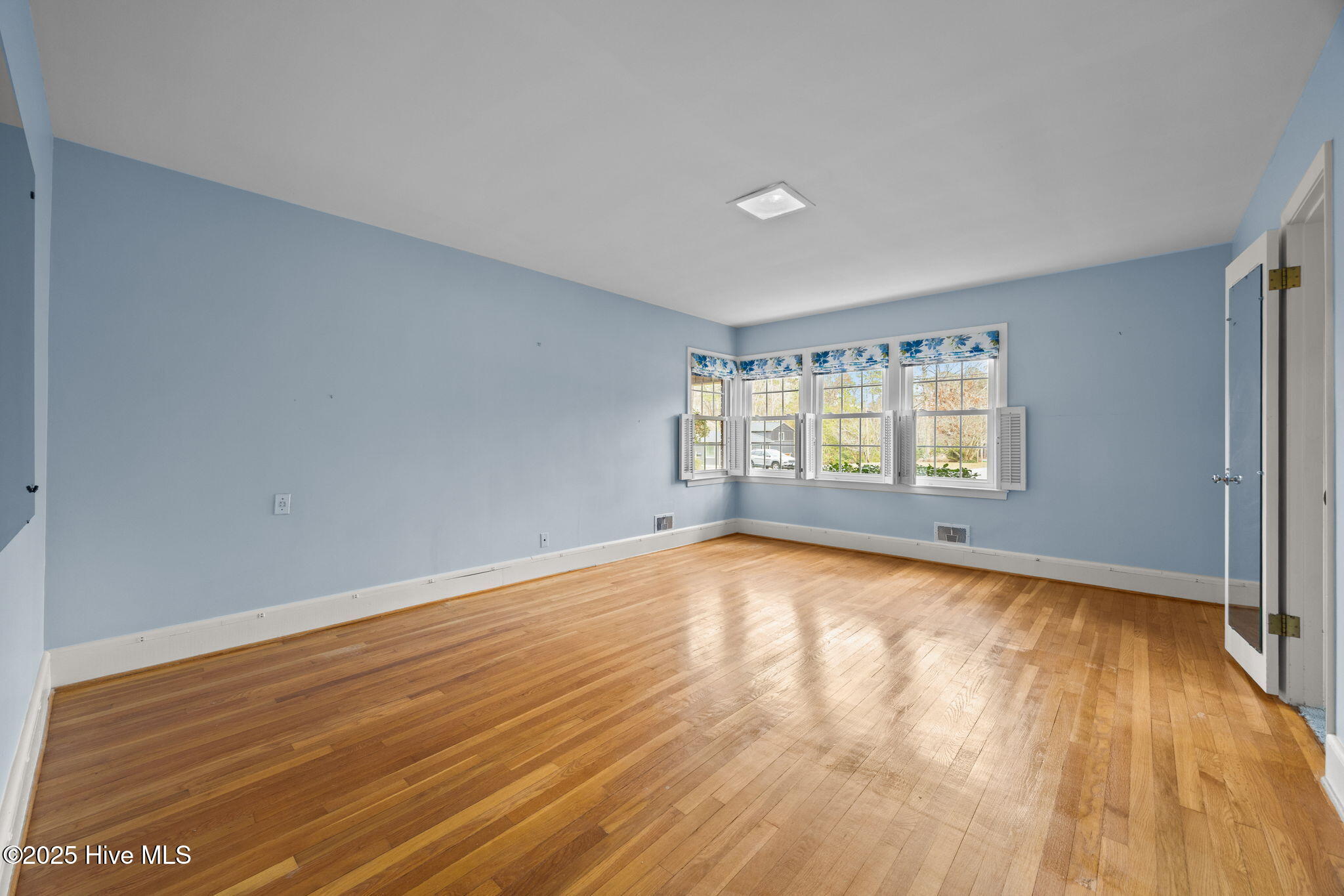 400 Country Club Drive