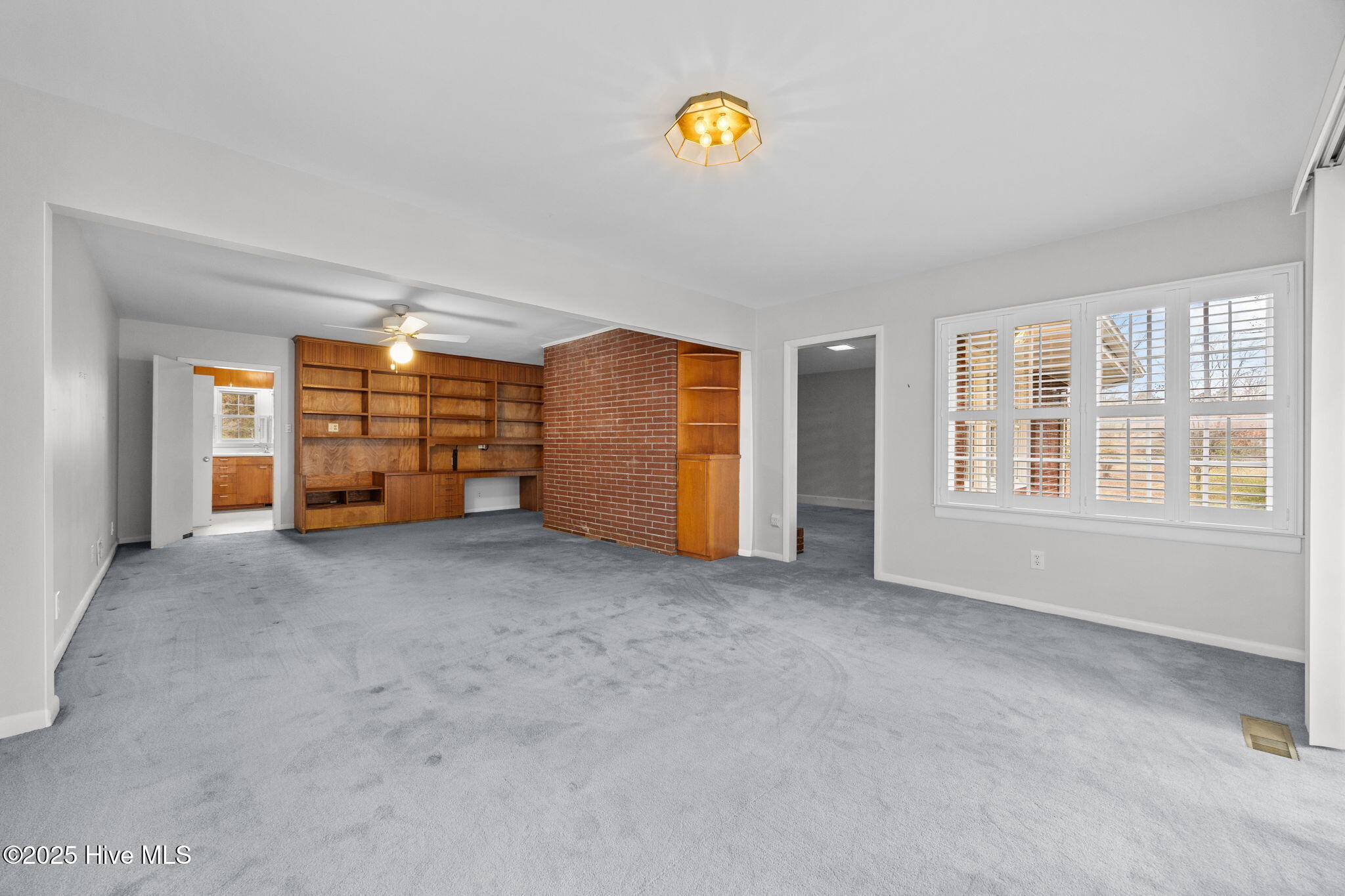 400 Country Club Drive