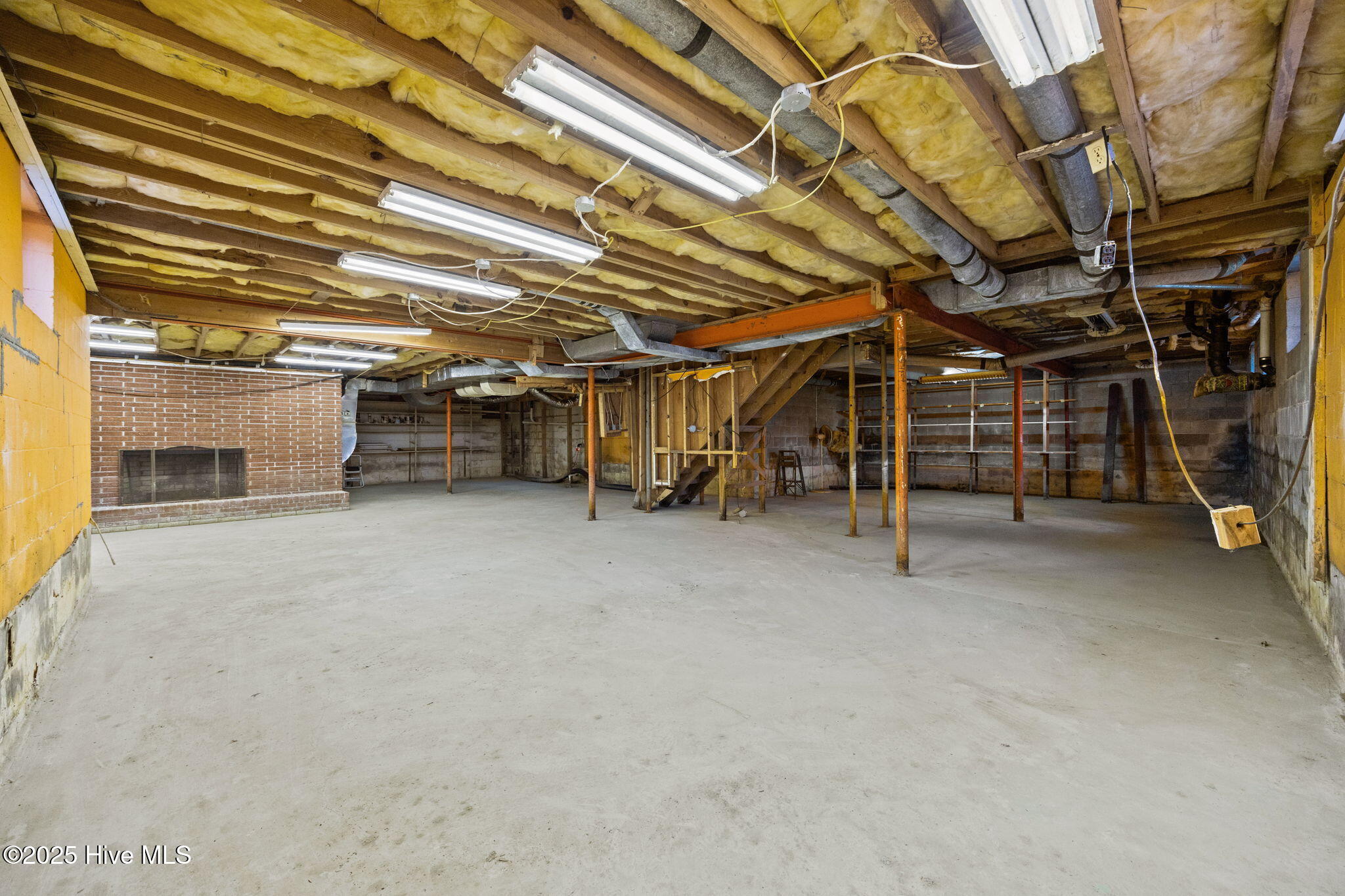 400 Country Club Drive