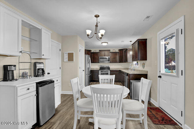 707 Crystal Cove Court